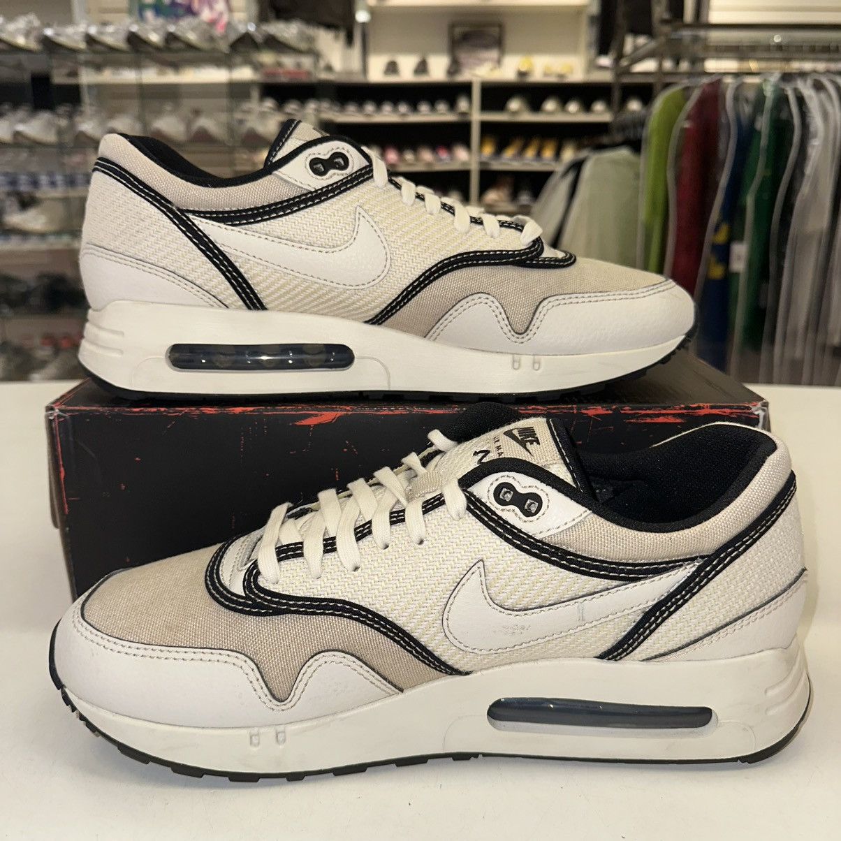 Nike Size 11.5-Nike Air Max 1 '86 OG Big Bubble -World Make Korea Size US 11.5 / EU 44-45 - 2 Thumbnail