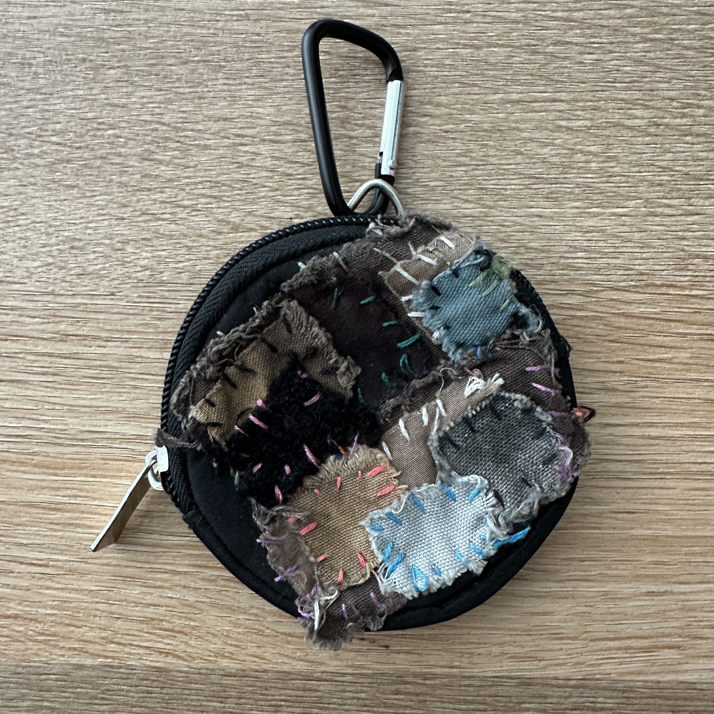 Handmade × Japanese Brand Handmade Patchwork Coin Pouch Scab Size ONE SIZE - 1 Preview