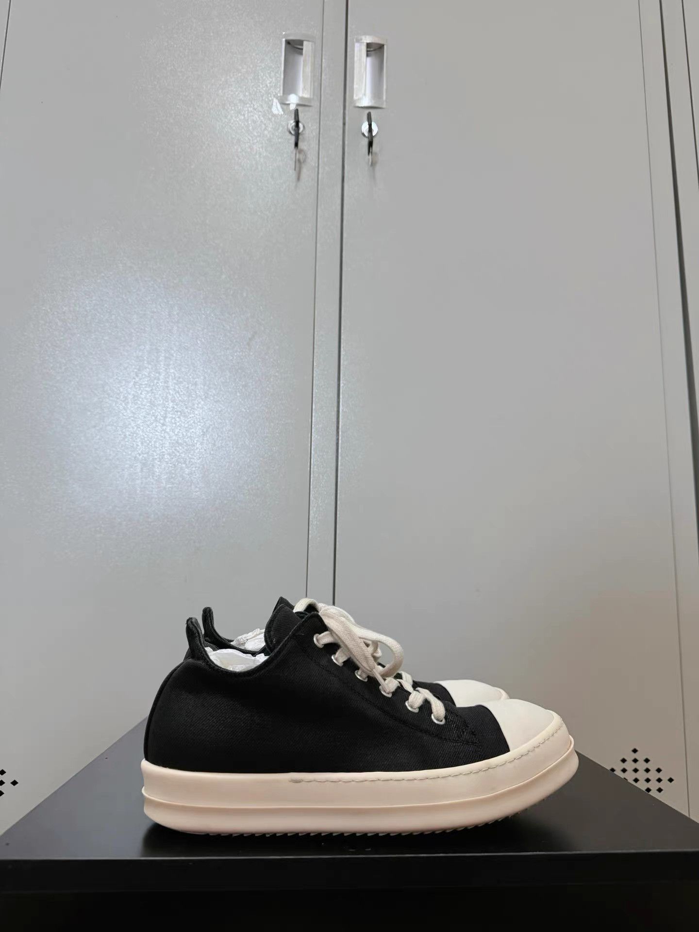 Rick Owens Drkshdw Rick Owens Drkshdw waxed canvas Converse high-top sneakers Size US 6 / EU 39 - 8 Thumbnail