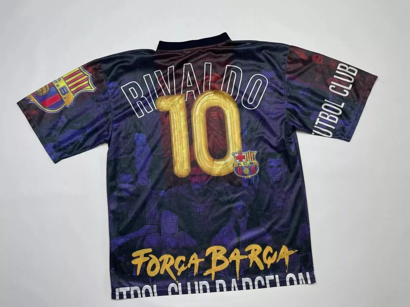 Vintage VINTAGE FC BARCELONA FUN JERSEY SHIRT RIVALDO FORCA BARCA Size US L / EU 52-54 / 3 - 11 Thumbnail