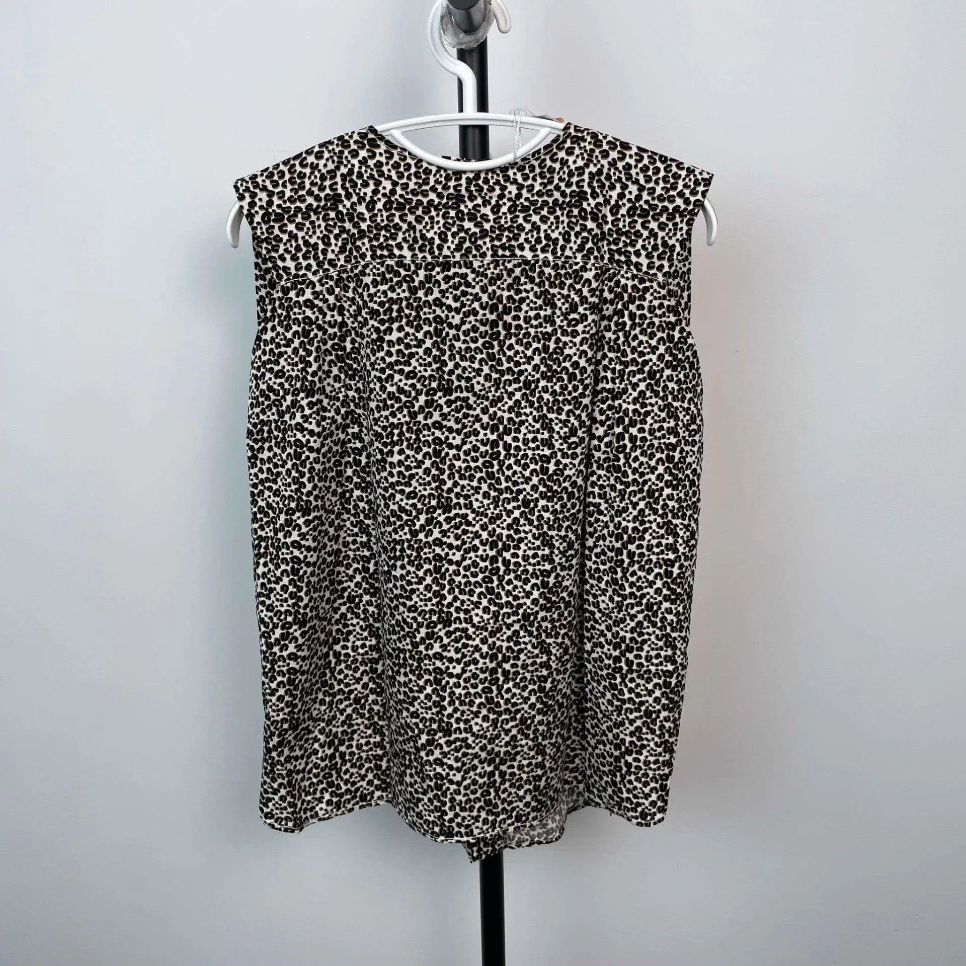 Louis Vuitton LV Silk Sleeveless Top 36 Size XS / US 0-2 / IT 36-38 - 2 Thumbnail