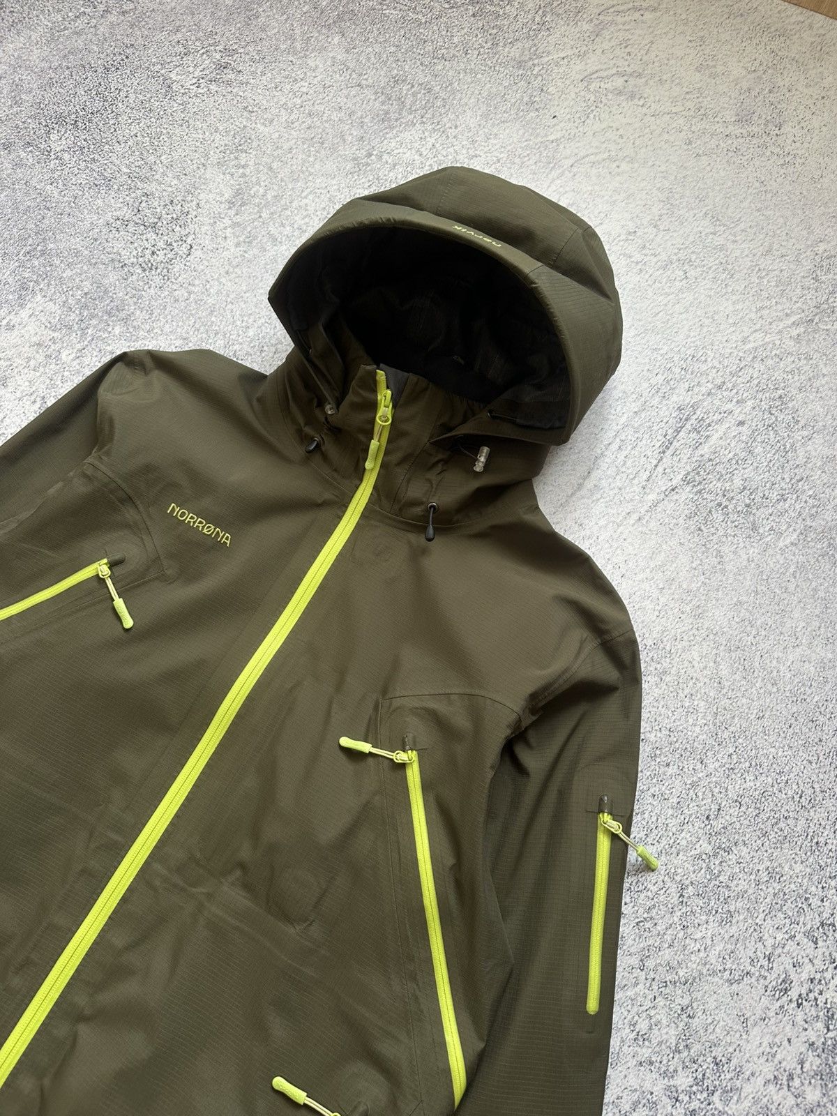 Norrona Norrona Narvik Gore Tex Jacket Khaki Military Arc’teryx Leaf Size US L / EU 52-54 / 3 - 11 Thumbnail