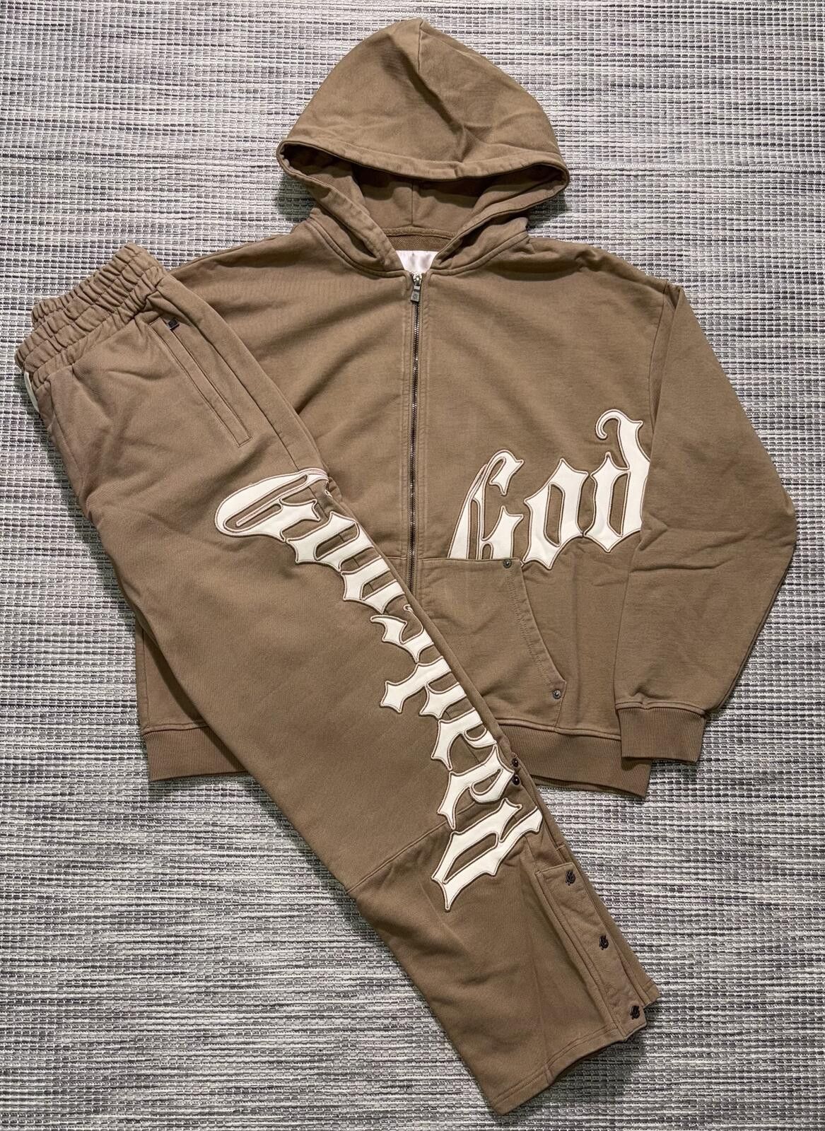 Godspeed Godspeed Sand OG Logo V2 Sweatsuit Set Size US XL / EU 56 / 4 - 1 Thumbnail