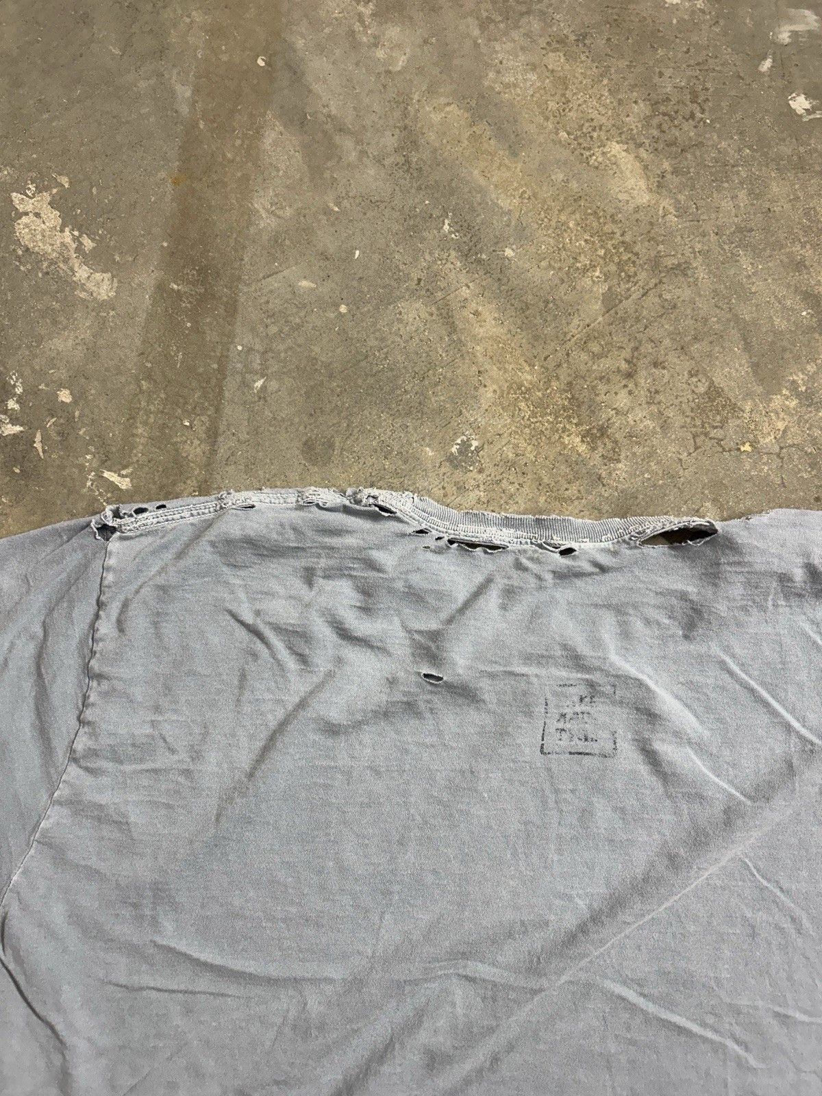 Vintage Vintage 00’s Good Egg Distressed Faded T-Shirt Size Large Size US L / EU 52-54 / 3 - 5 Thumbnail