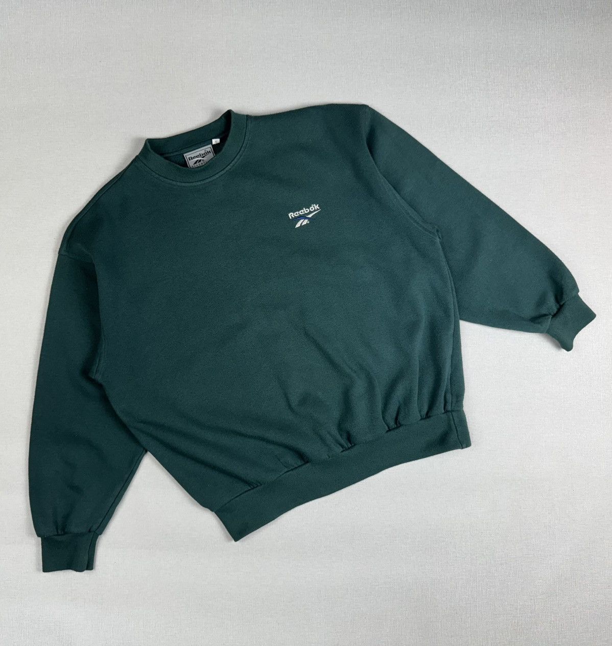 Reebok × Vintage Vinatge Reebok Essentials Oversized Retro 90’ Sweatshirt Size US S / EU 44-46 / 1 - 1 Thumbnail