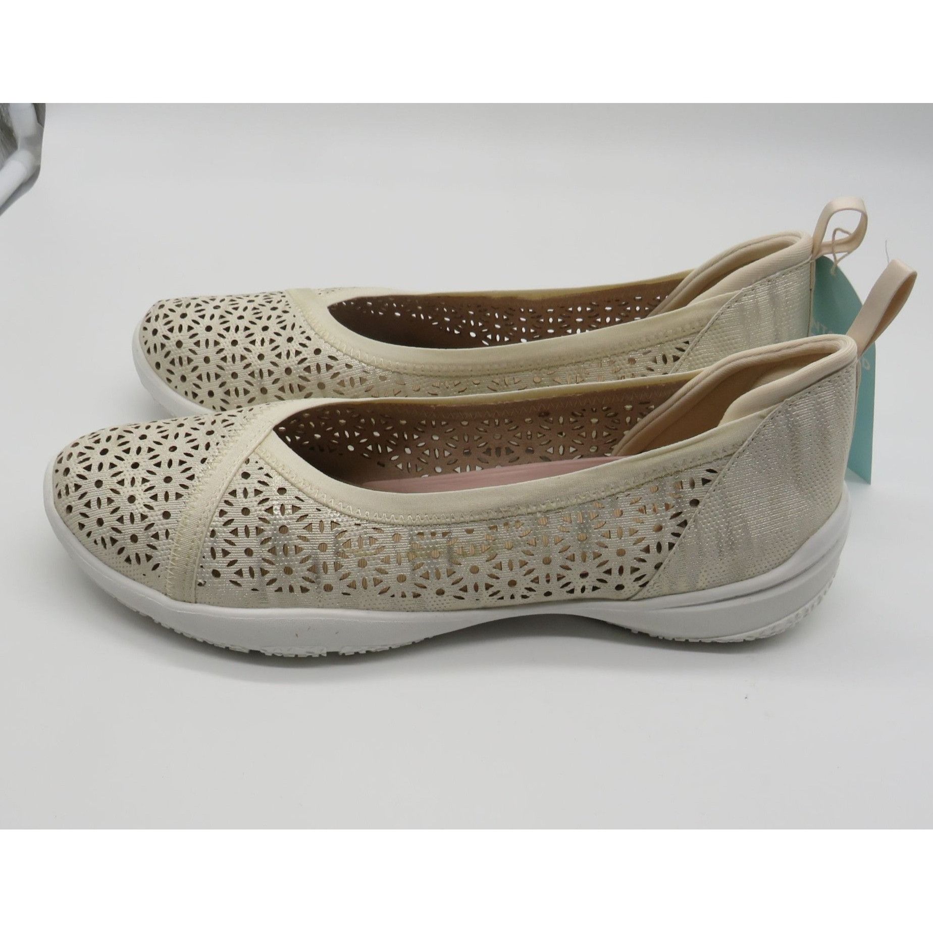 Other JBU Women's Cream Shimmer Laser-Cut Slip-On Flats Size 10 NE Size US 10 / IT 40 - 6 Thumbnail