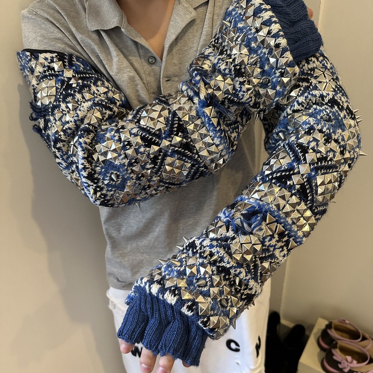 Maison Margiela Insane Sample Margiela Spike Knit Gloves Size ONE SIZE - 2 Thumbnail