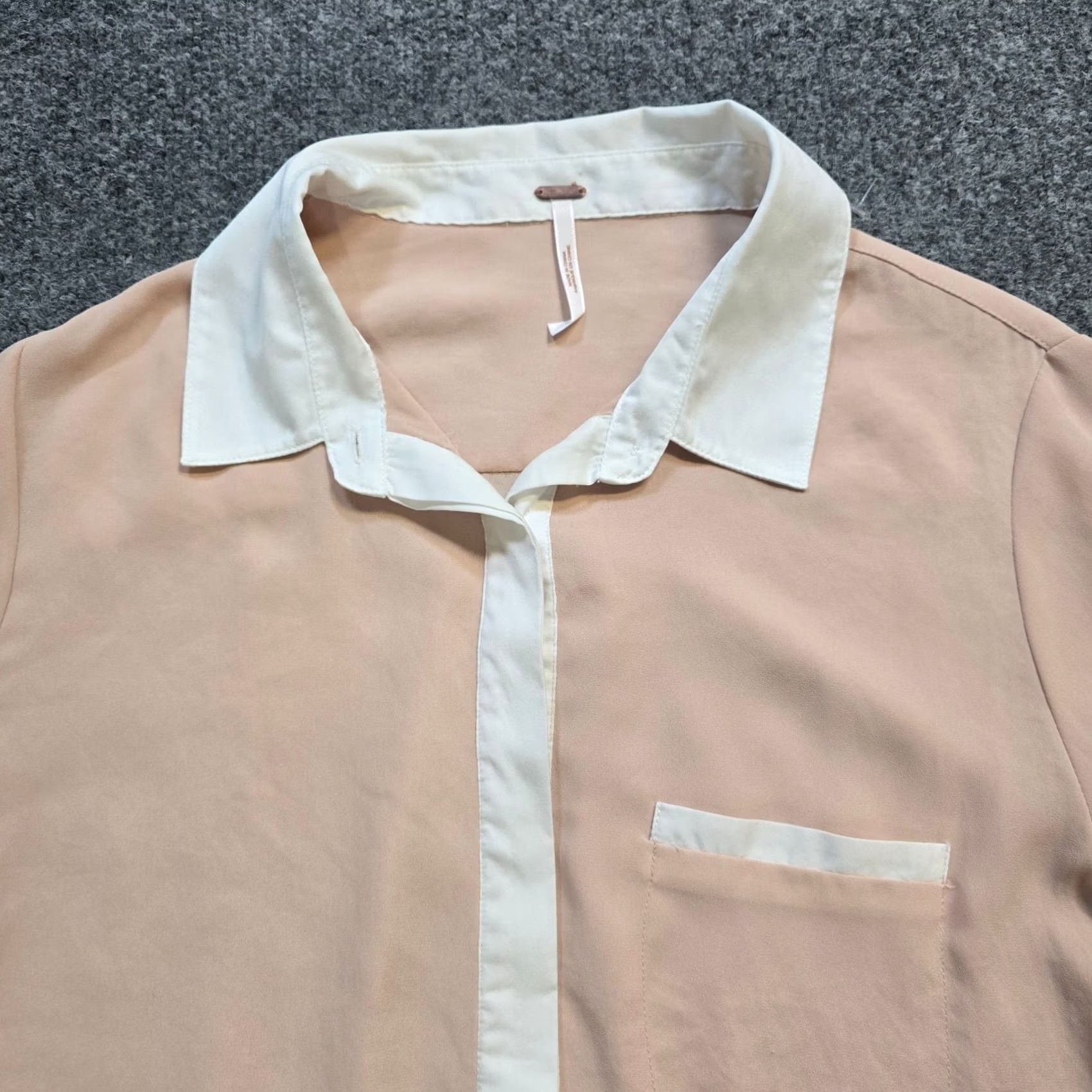 Free People Free People Top Womens Size Small Beige Two Tone Button Sheer Oversized Casual Shirt Size S / US 4 / IT 40 - 2 Thumbnail