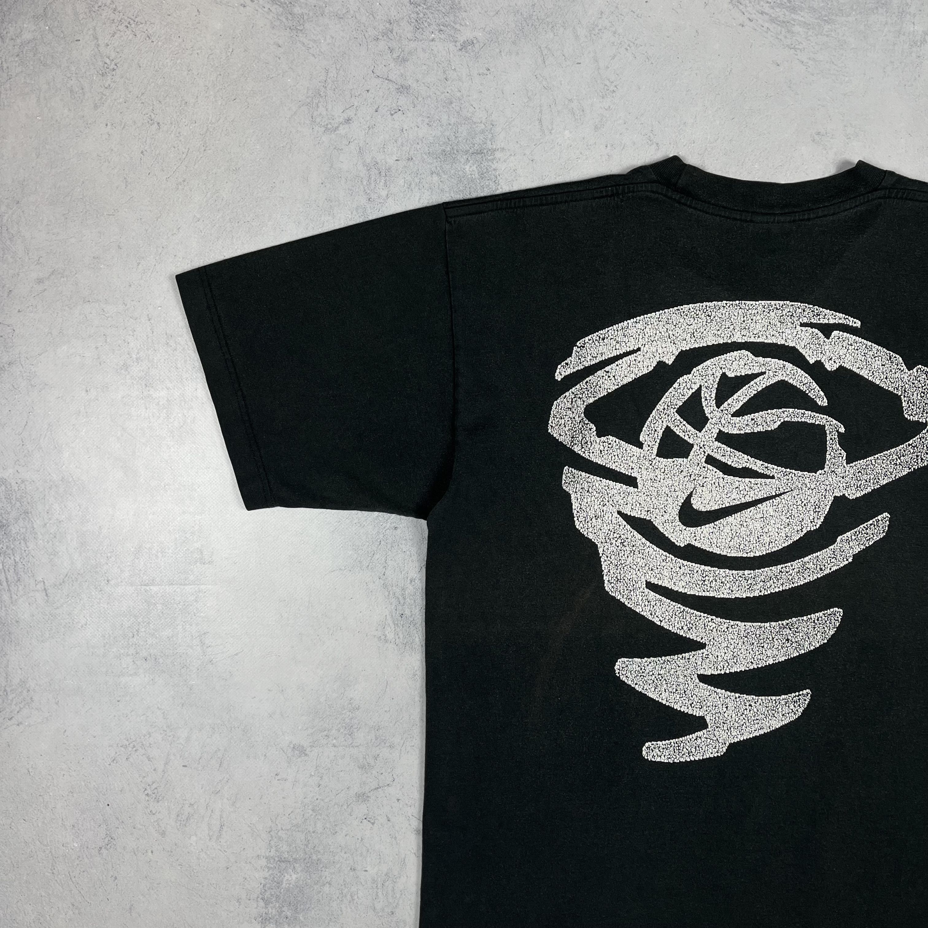 Nike Iconic Vintage Nike Basketball Big Logo T Shirt 90’s Size US M / EU 48-50 / 2 - 5 Thumbnail