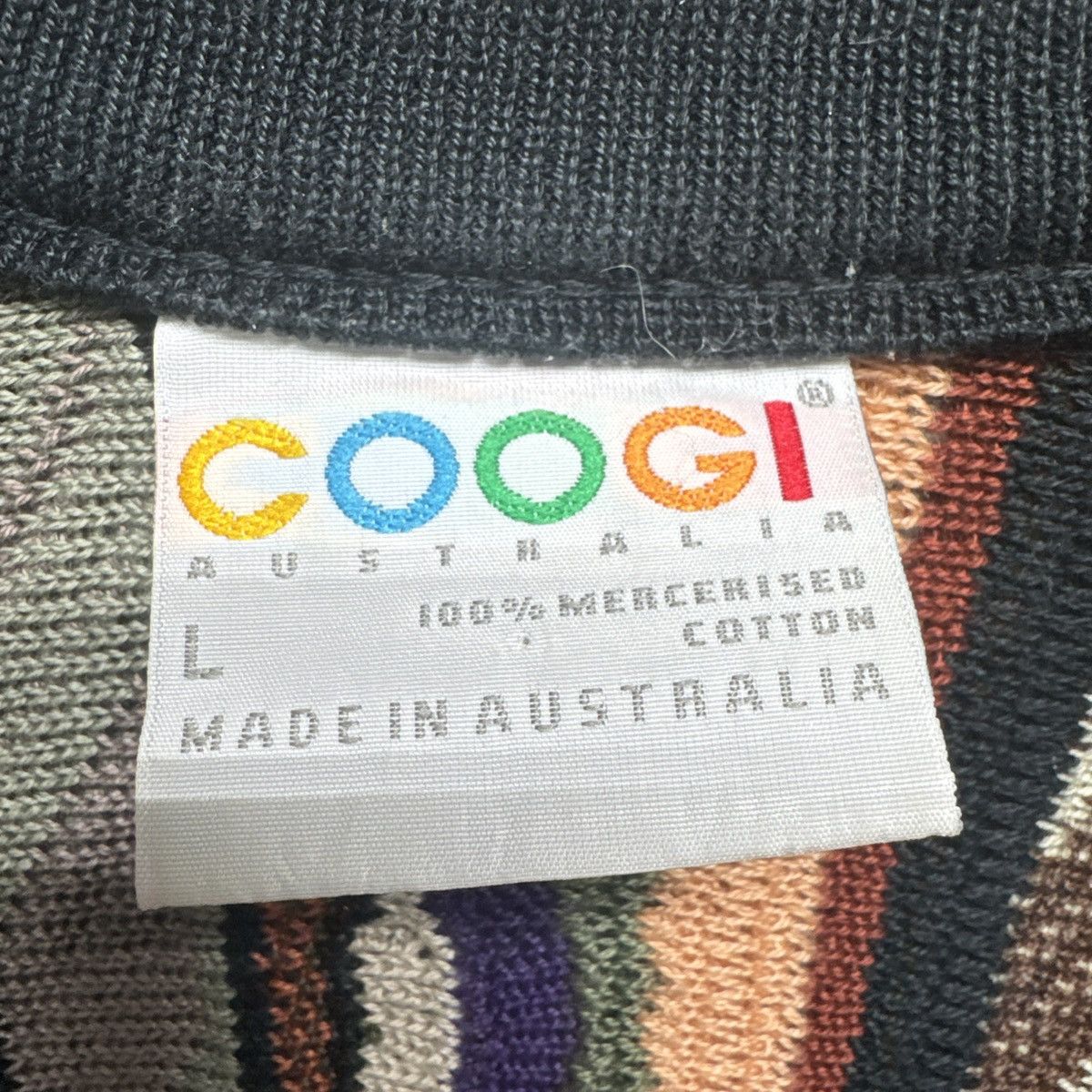 Coogi Coogi Australia Sweater Mens Large V Neck 3D Knit Size US L / EU 52-54 / 3 - 2 Thumbnail