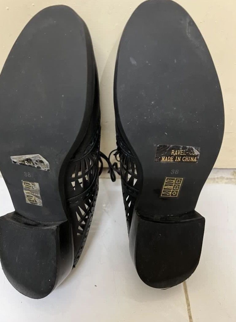 Jeffrey Campbell Jeffrey Campbell black leather shoes (size 38) slip on Size US 8 / IT 38 - 5 Thumbnail