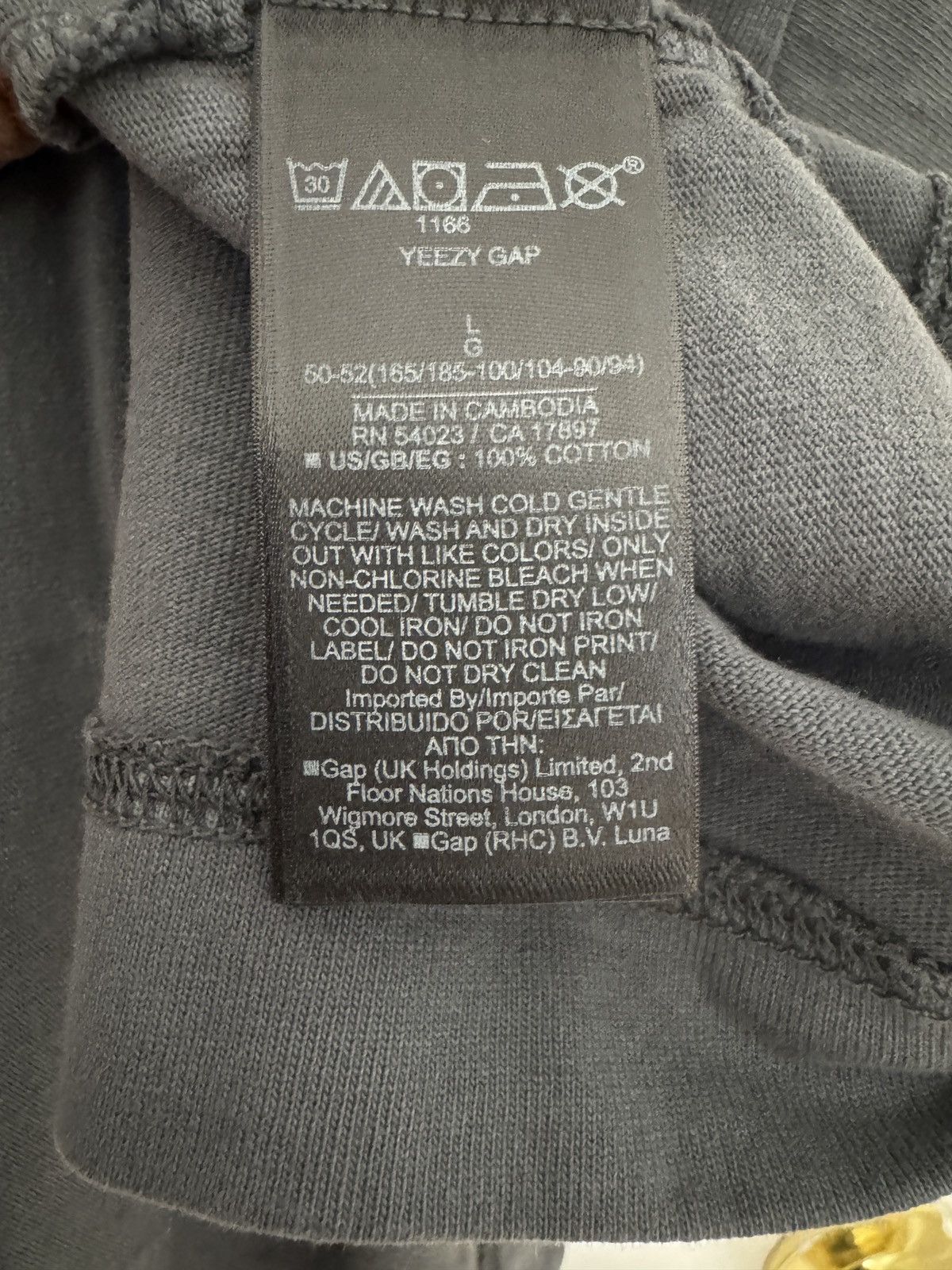Gap × Vintage New Yzy Gap X Dove T Shirt Gray Size Large Size US L / EU 52-54 / 3 - 6 Thumbnail