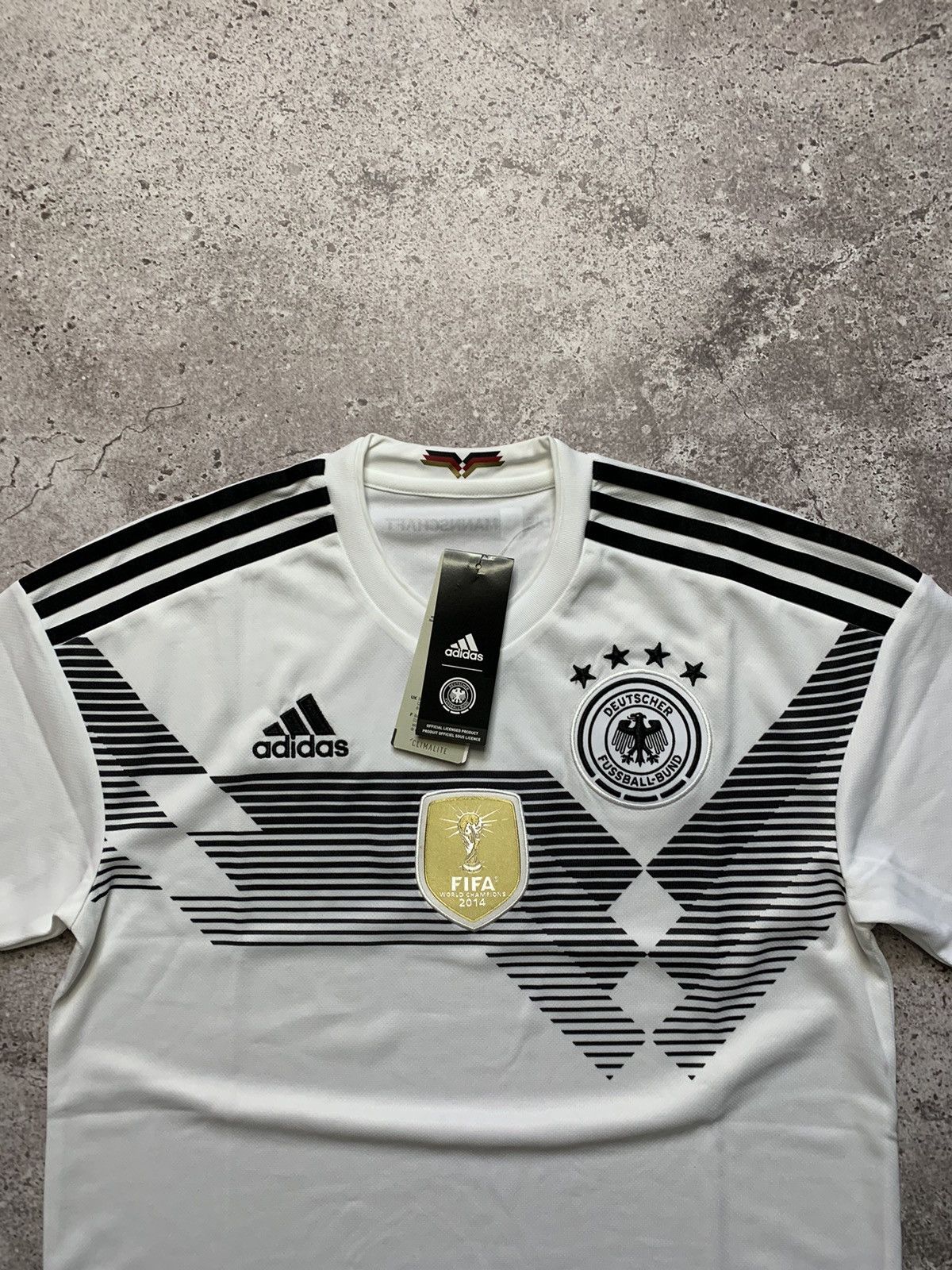 Adidas Germany 2017 2018 home Adidas jersey soccer deutschland kit Size US S / EU 44-46 / 1 - 2 Thumbnail