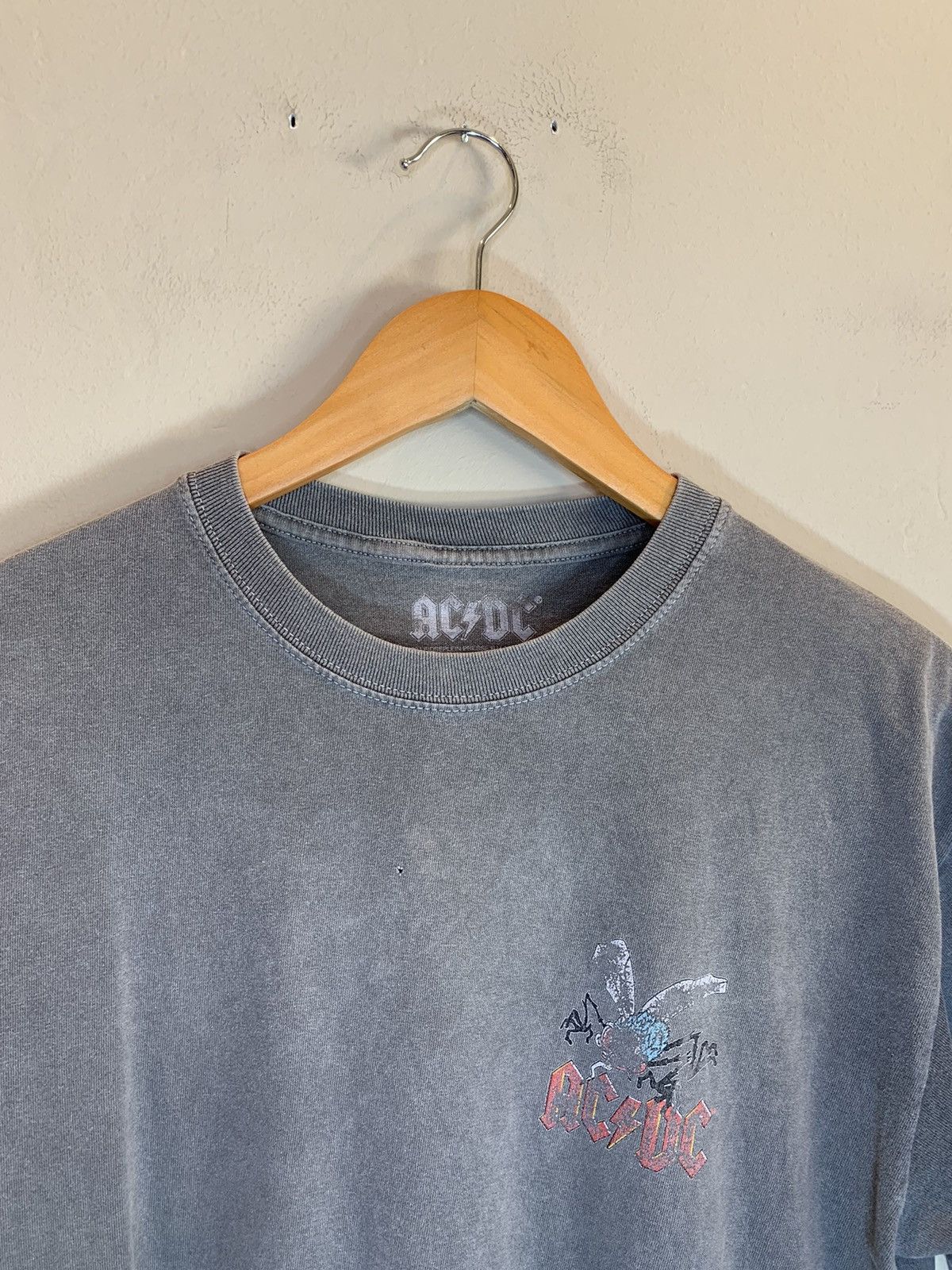 AC/DC *RARE* AC/DC Fly On The Wall Tour Band Faded 1985 2022 Shirt Size US M / EU 48-50 / 2 - 6 Thumbnail