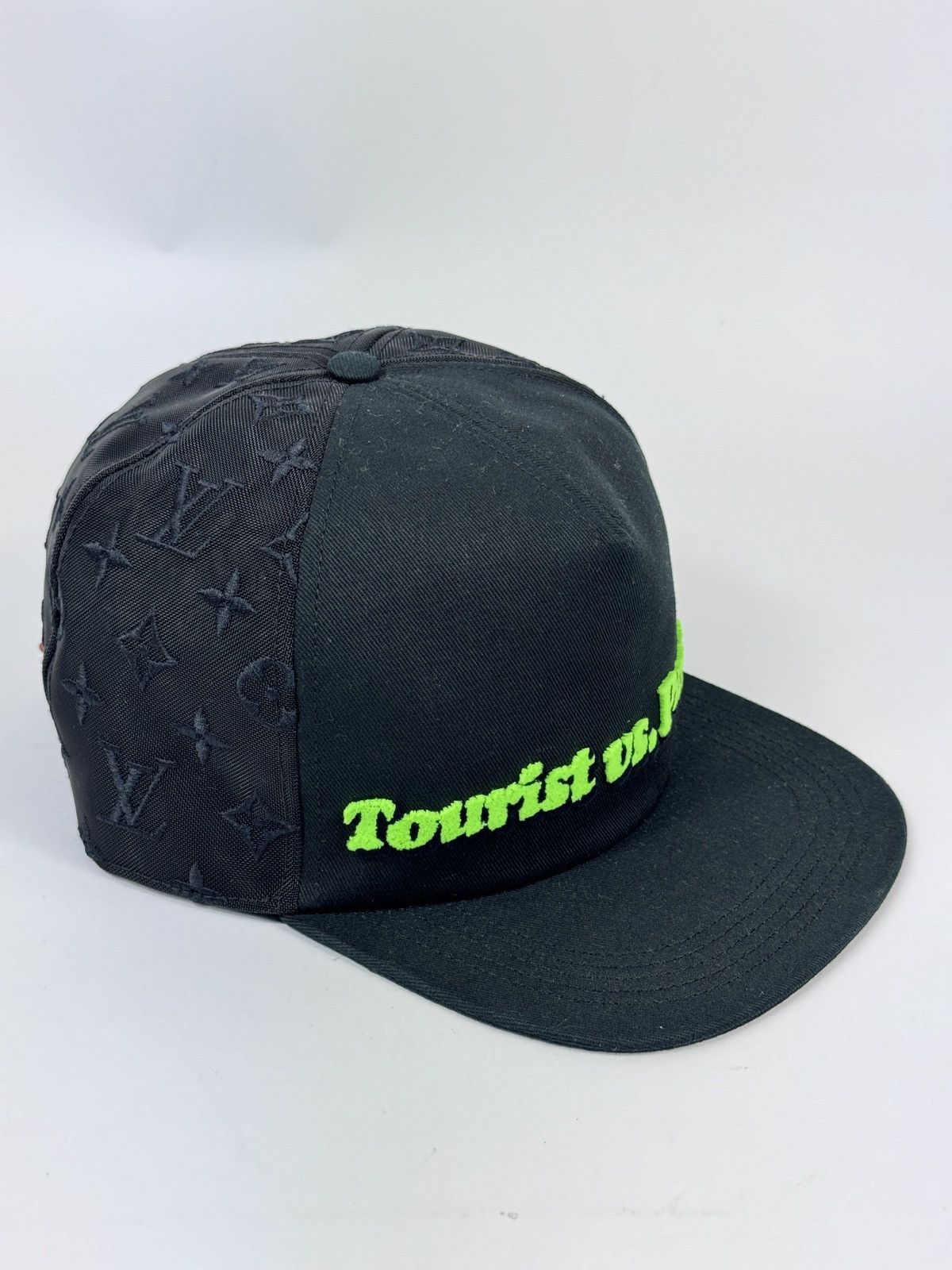 Louis Vuitton TOURIST VS PURIST MESH MONOGRAM CAP SIZE 58 Size ONE SIZE - 2 Thumbnail