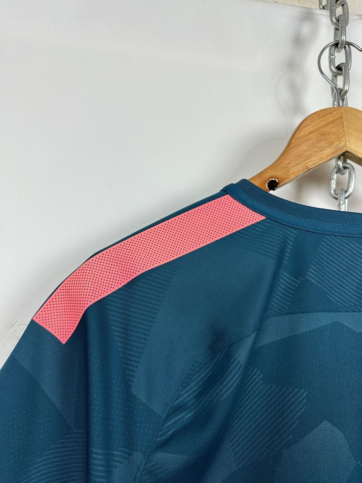Nike 2017/18 Nike Atletico Madrid Third Kit Soccer Jersey Size US S / EU 44-46 / 1 - 15 Thumbnail