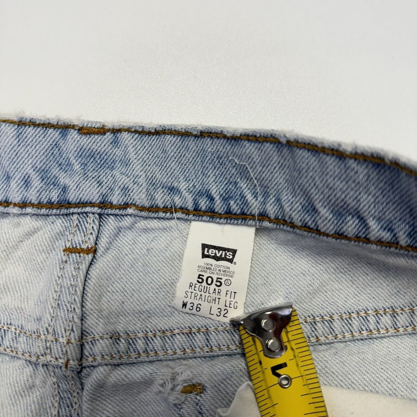 Levi's × Vintage Vintage Levis 505 Jeans 36x32 Light Wash Straight Leg Regula Size US 36 / EU 52 - 12 Thumbnail