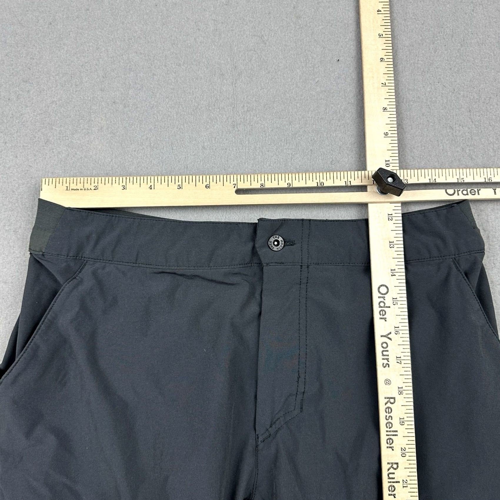 The North Face The North Face Pants Men 32 Gray Solid Straight Leg Lightweight Outdoor Size US 32 / EU 48 - 7 Thumbnail