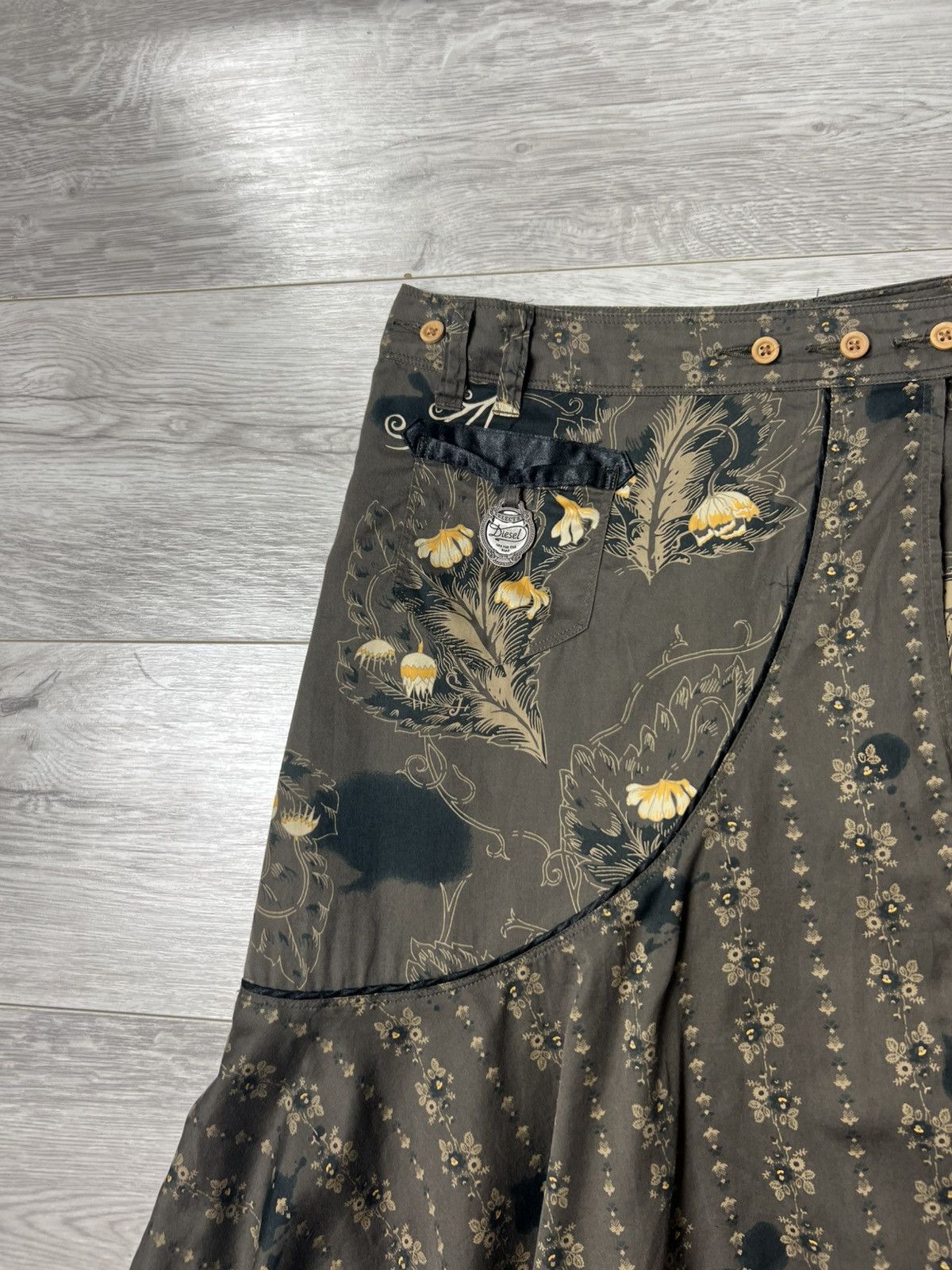 Diesel Diesel Y2K Floral Print Asymmetrical Midi Skirt with Pocket Size 27" / US 4 / IT 40 - 4 Thumbnail