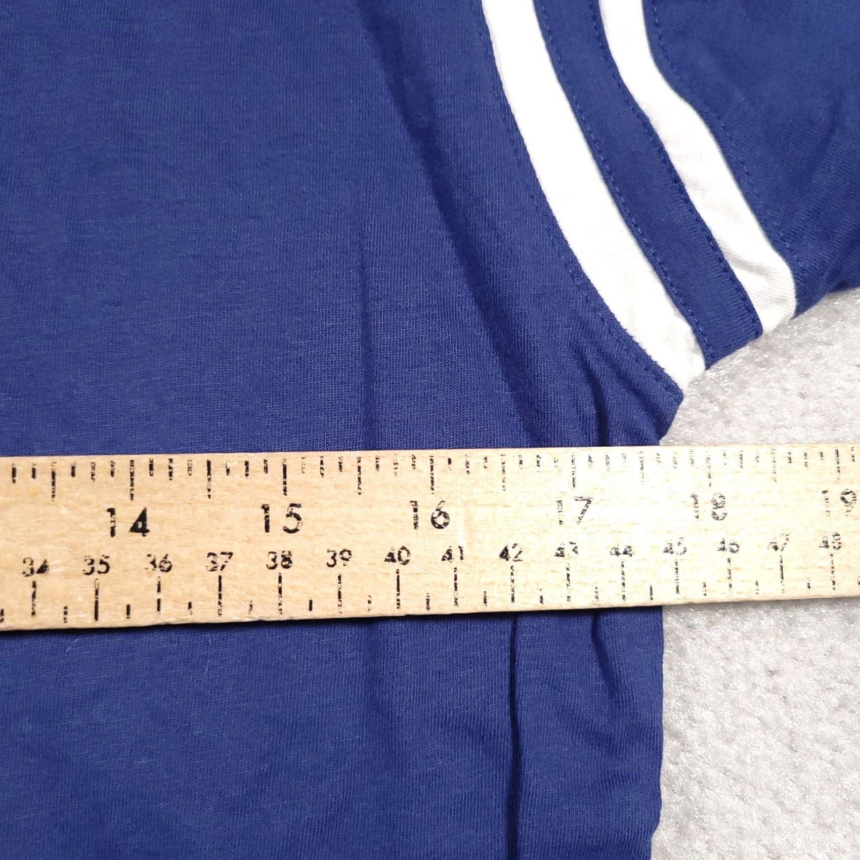 Champion Champion Shirt Women’s XL Blue V Neck Atlanta Peaches Georgia Athletic Dept. Shirt Women’s XL Blue V Neck Atlanta Peaches Georgia Athletic Dept. Size XL / US 12-14 / IT 48-50 - 5 Thumbnail