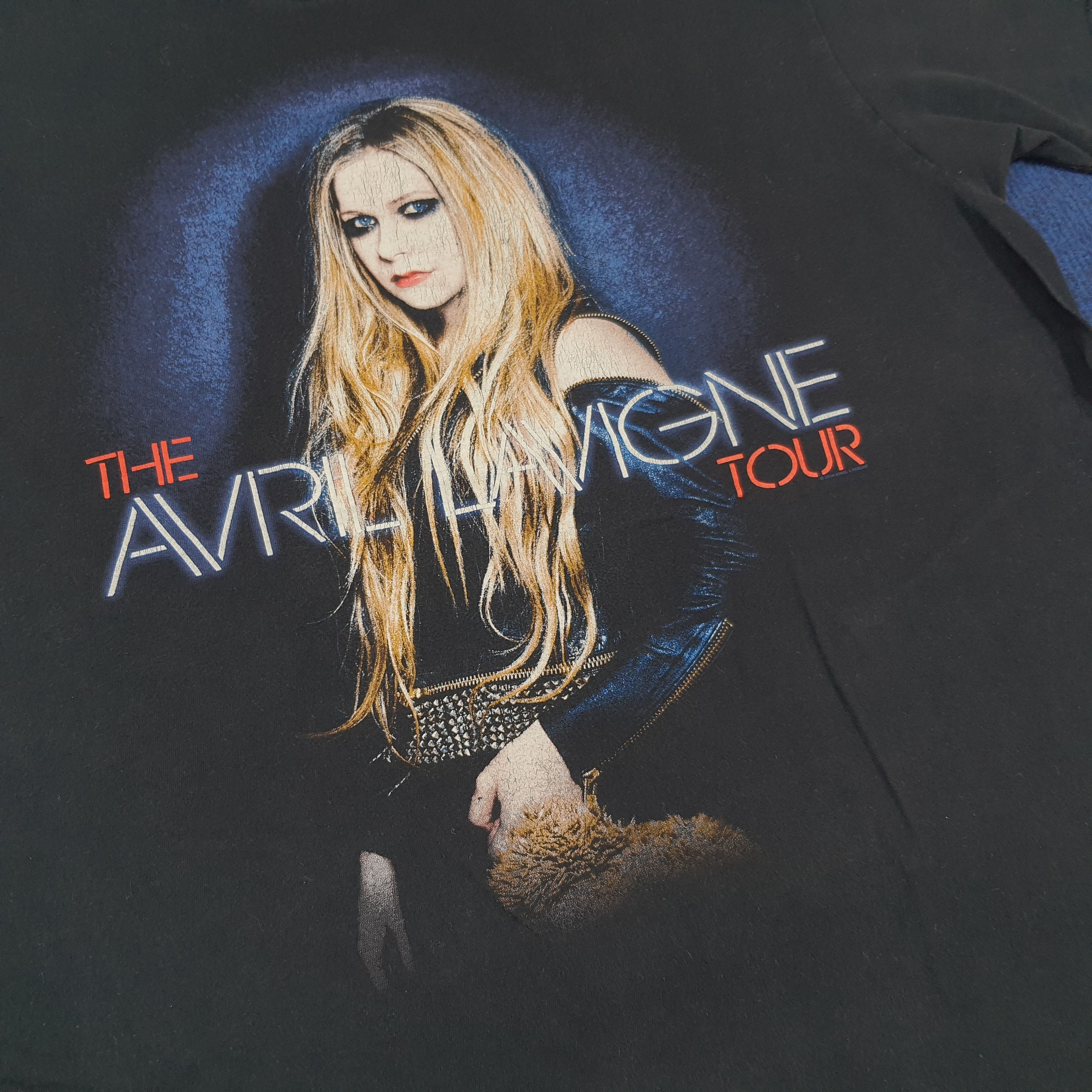 Band Tees Vintage The Avril Lavigne Tour 2014 Graphic Tee C301N46 Size US M / EU 48-50 / 2 - 2 Thumbnail