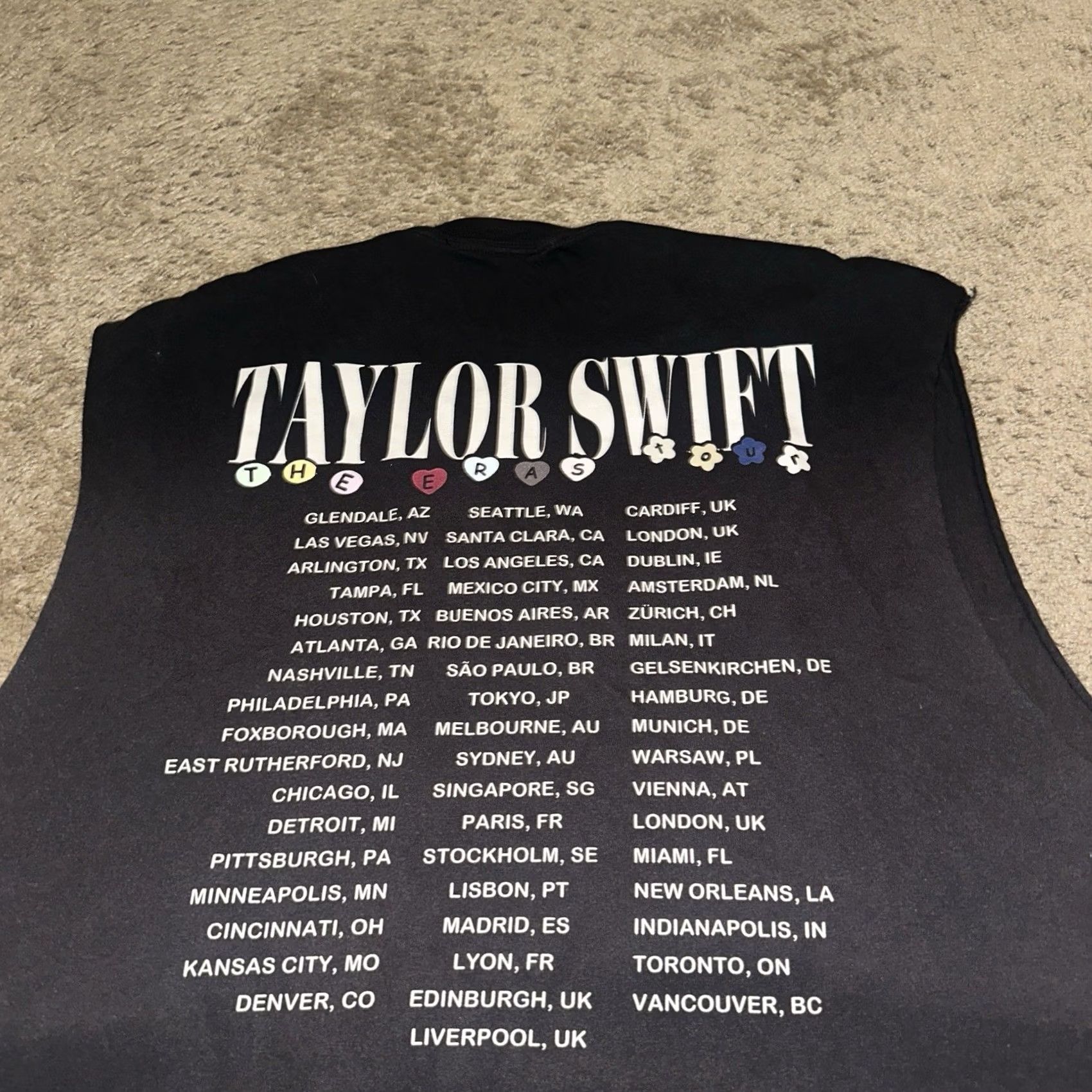 Vintage Taylor Swift Eras Tour Shirt Mens XL Black Graphic Print Sleeveless Band Size US XL / EU 56 / 4 - 5 Thumbnail