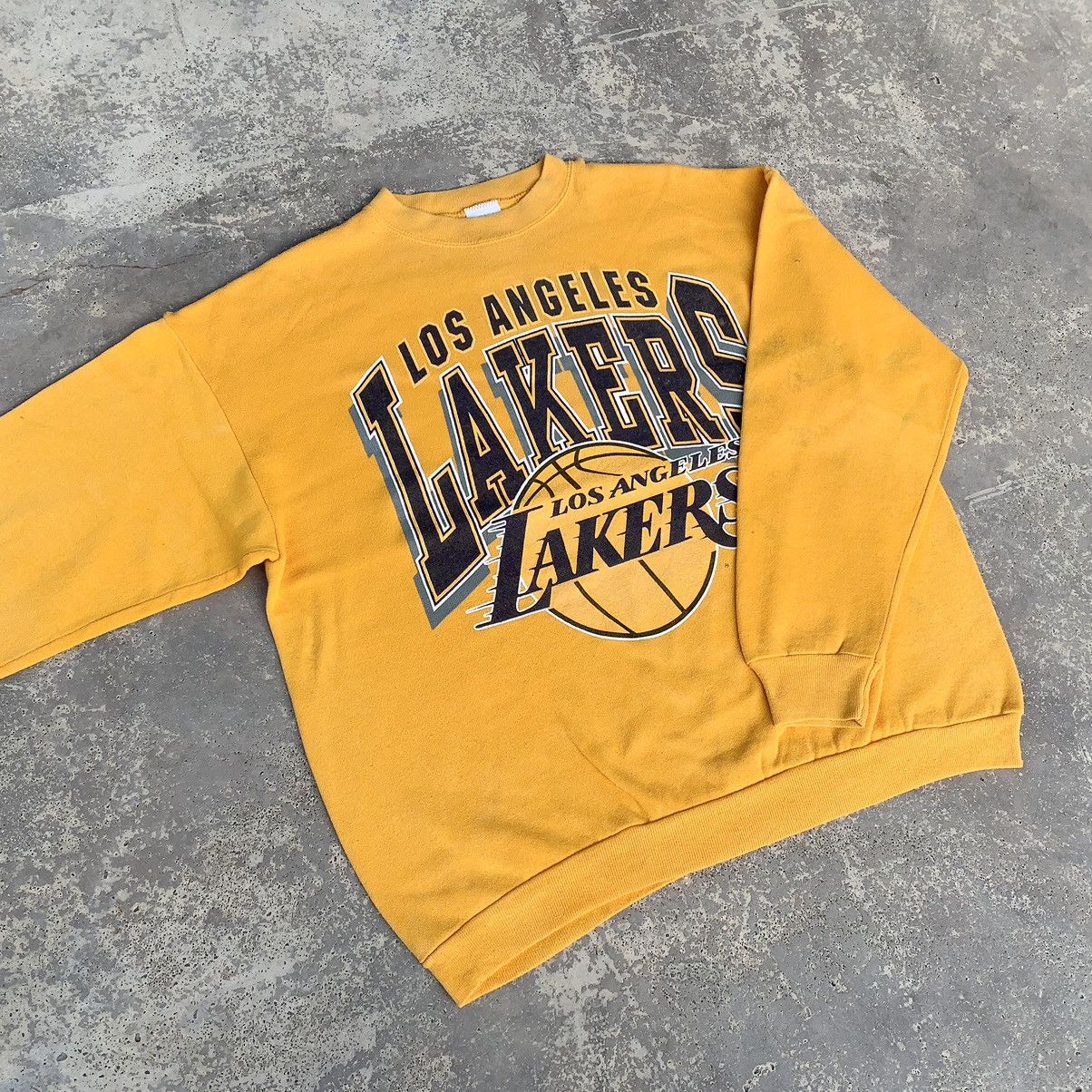 NBA VINTAGE 90s DISTRESSED ARTEX LAKERS SWEATSHIRT BASKETBALL Size US L / EU 52-54 / 3 - 1 Thumbnail
