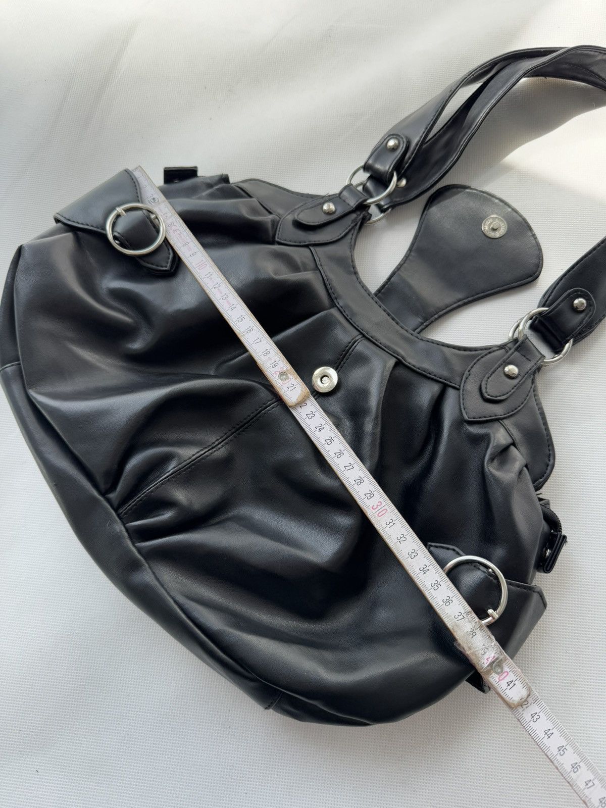 Japanese Brand Y2k Crossbody Leather Bag Avant Garde Diesel Style Size ONE SIZE - 15 Thumbnail