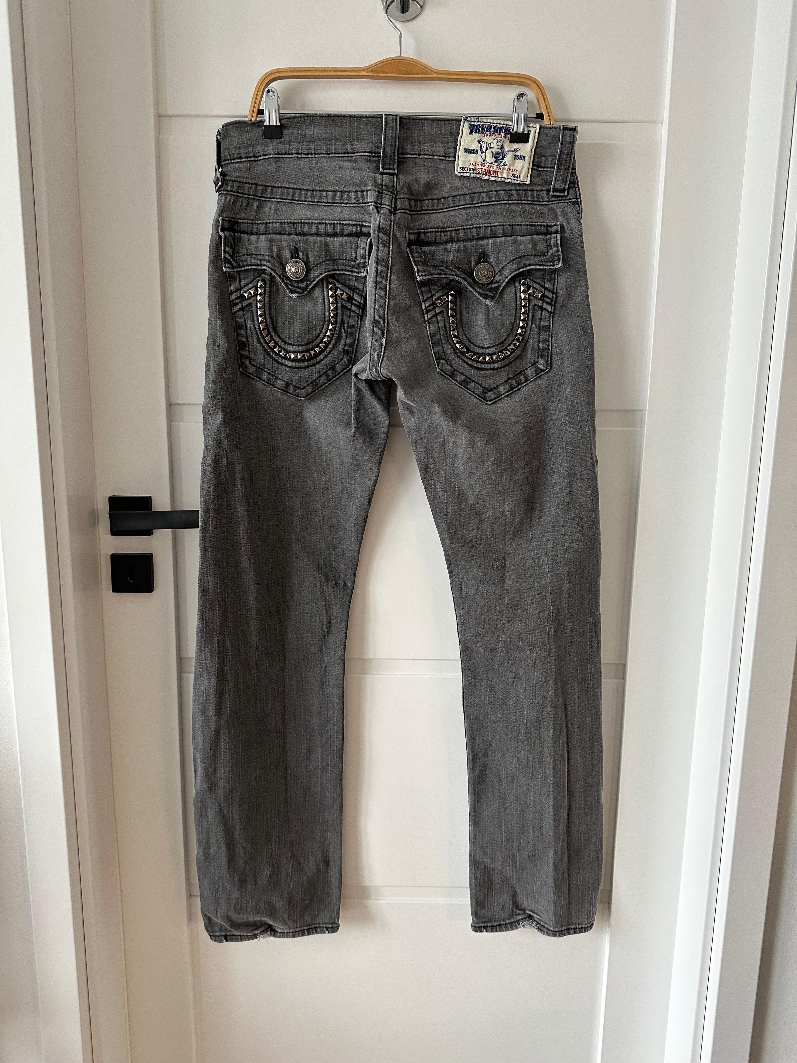 True Religion True Religion Gray Stretch Straight denim pants metal dots Size US 31 - 19 Thumbnail
