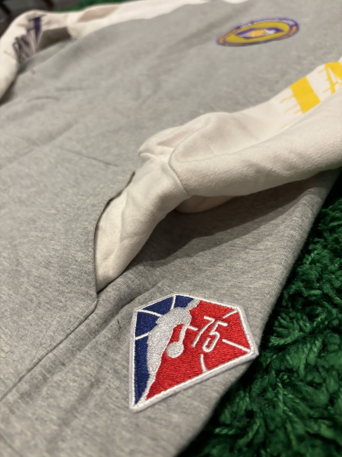 Diamond Supply Co. × NBA Diamond Lakers Size US L / EU 52-54 / 3 - 2 Thumbnail