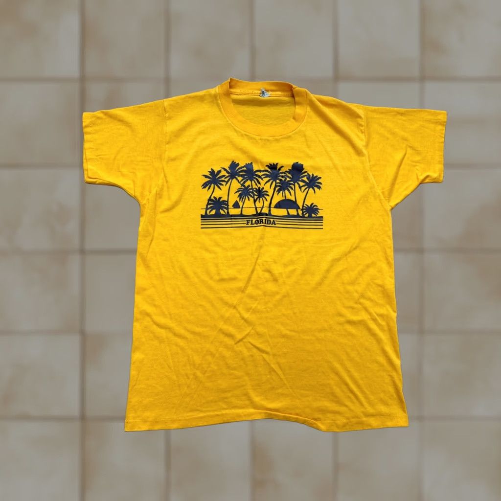 Vintage VINTAGE Screen Stars Florida Palm Trees T-Shirt XL Mens Short Sleeve Crew Neck Cotton Blend Yellow 90s Graphic Logo Metallic Size US XL / EU 56 / 4 - 1 Thumbnail