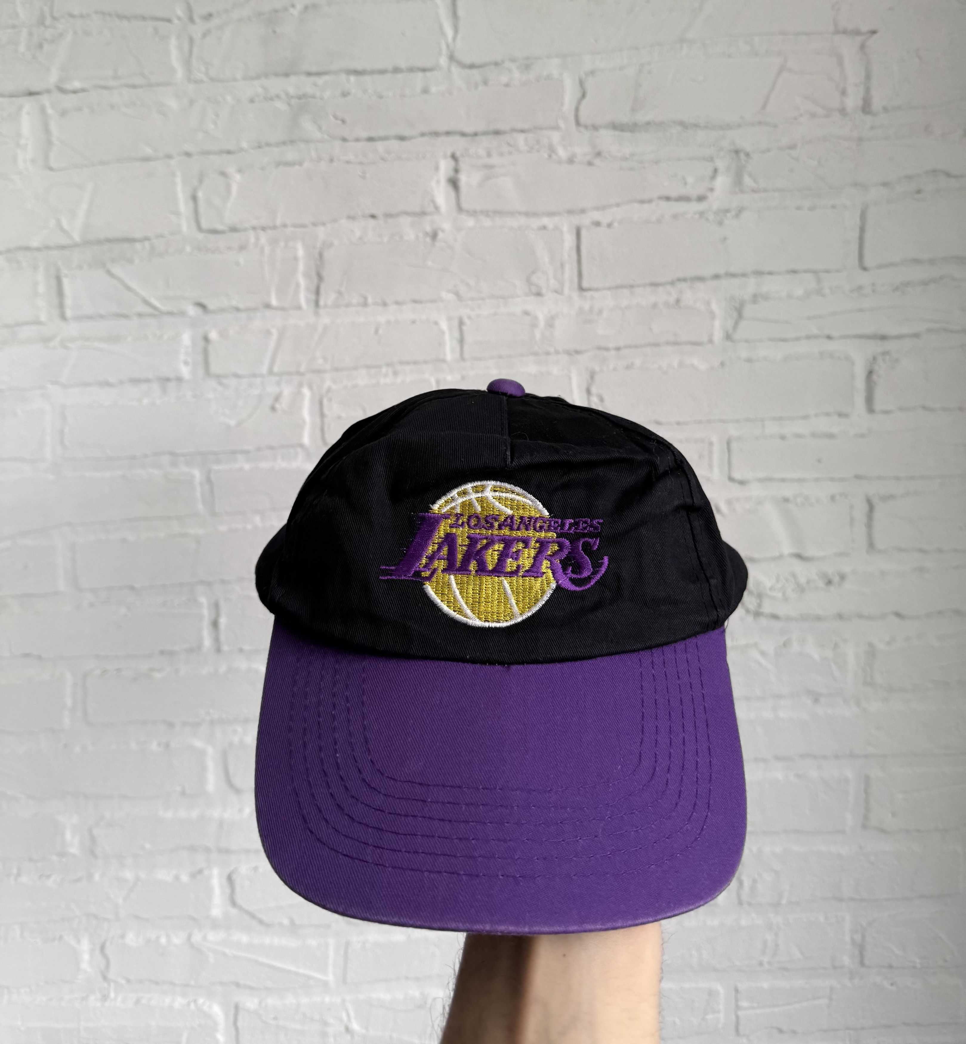 NBA × Vintage Vintage 80s 90s Los Angeles Lakers baseball cap Size ONE SIZE - 2 Thumbnail
