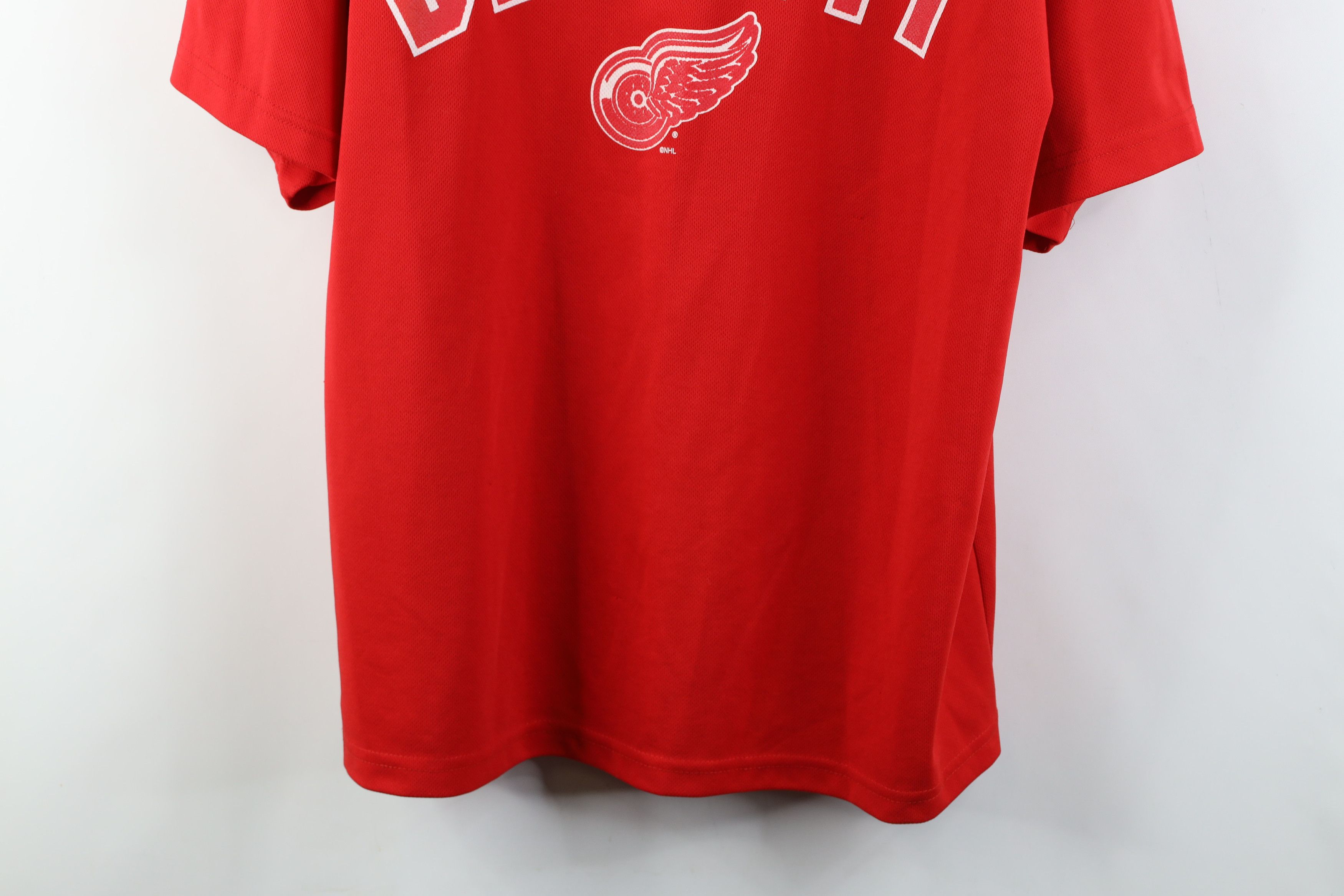 Vintage Vintage 90s Red Wings Hockey Jersey T-Shirt Red Polyester Size US L / EU 52-54 / 3 - 3 Thumbnail