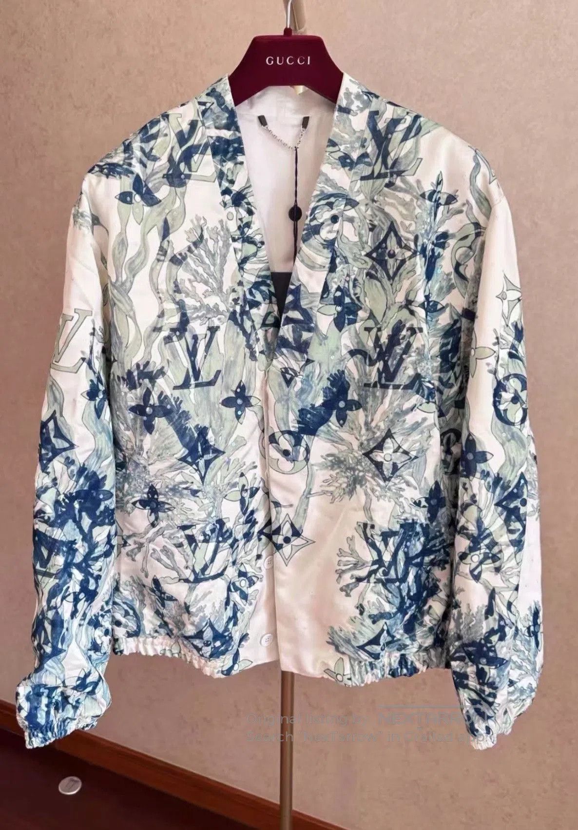 Louis Vuitton Louis Vuitton Monogram Sequin Silk Jacket. Size US M / EU 48-50 / 2 - 1 Thumbnail