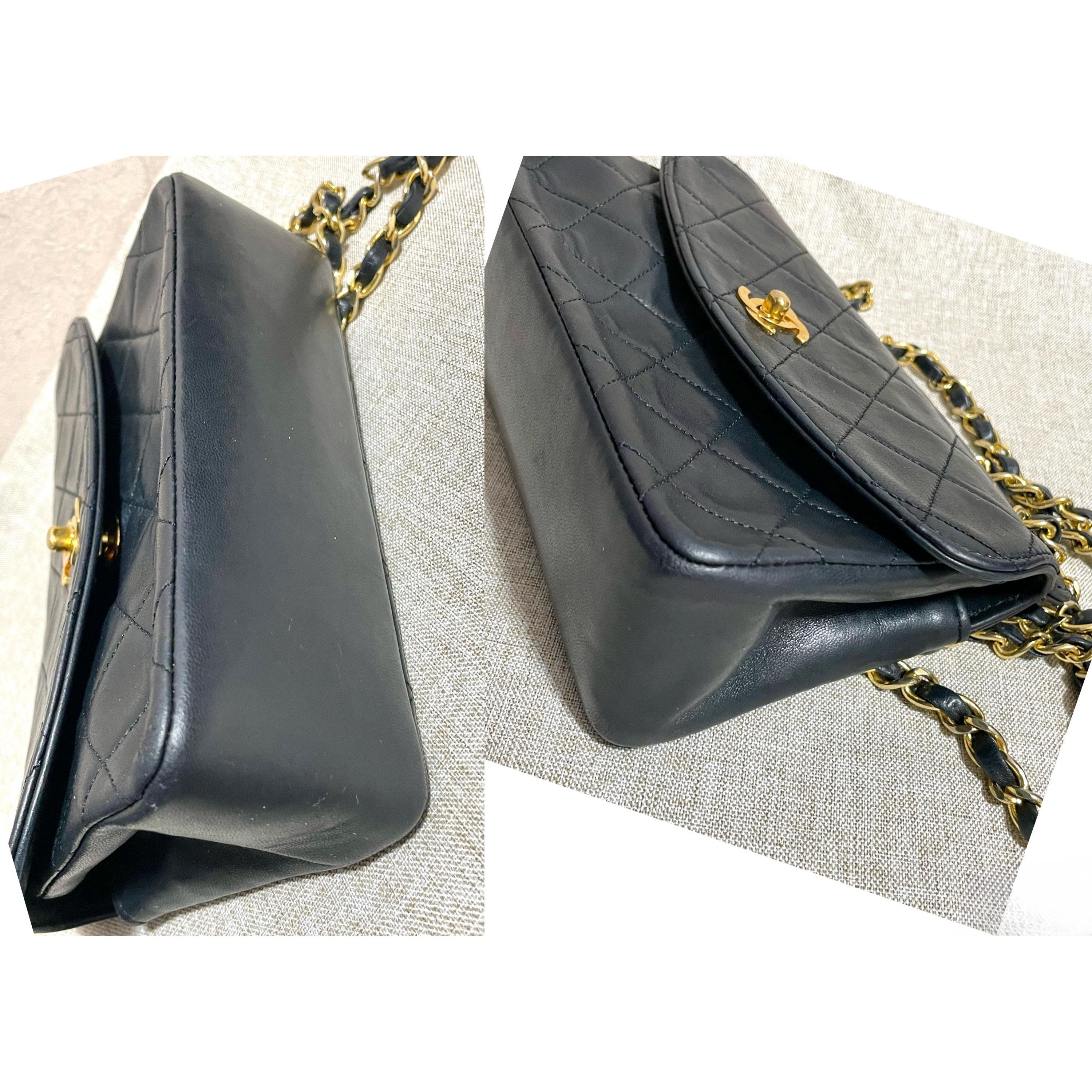Chanel Vintage Chanel dark navy leather oval shape 2.55 bag Size ONE SIZE - 5 Thumbnail