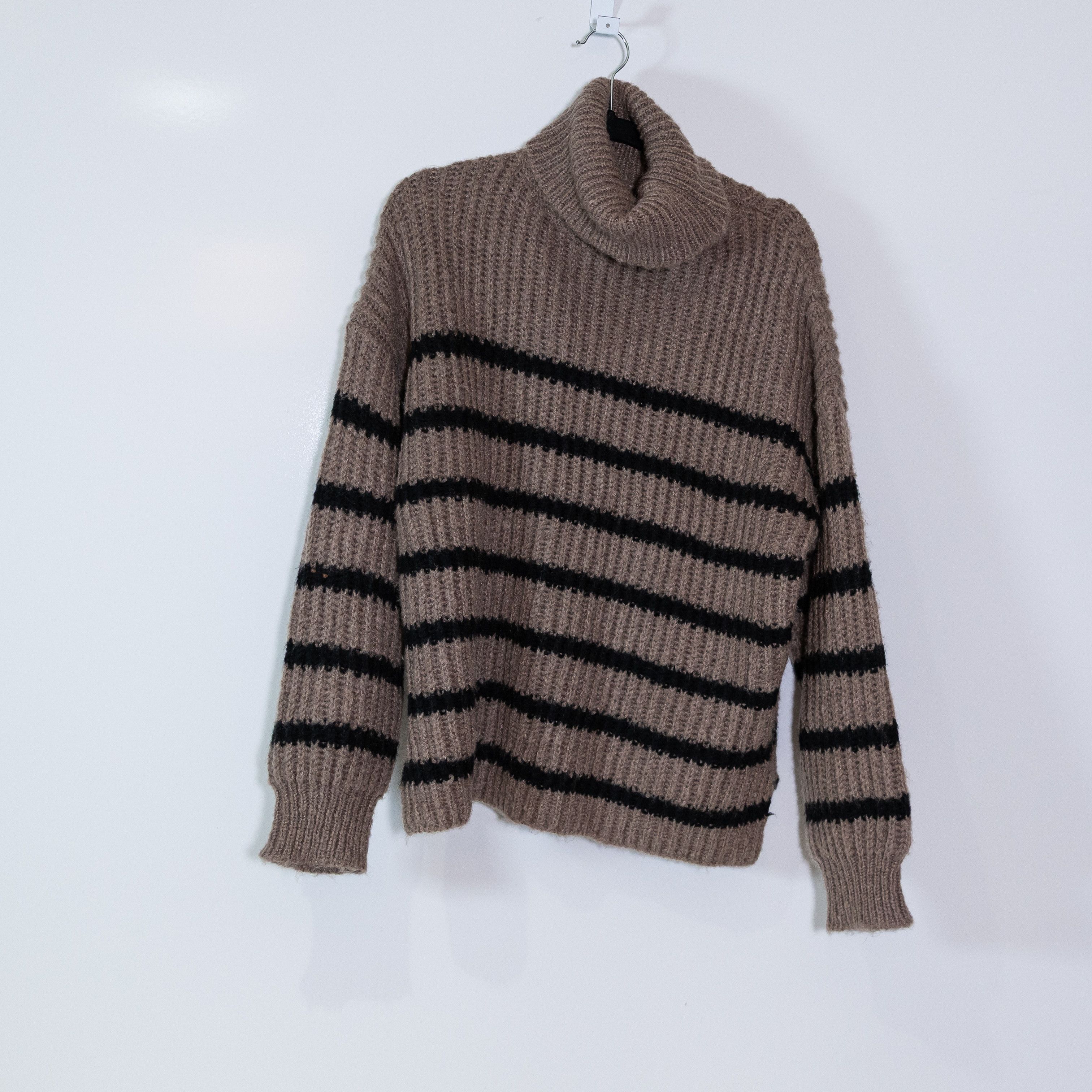 Other NEW Line + Dot Ariel Fuzzy Knit Oversized Size S / US 4 / IT 40 - 1 Thumbnail