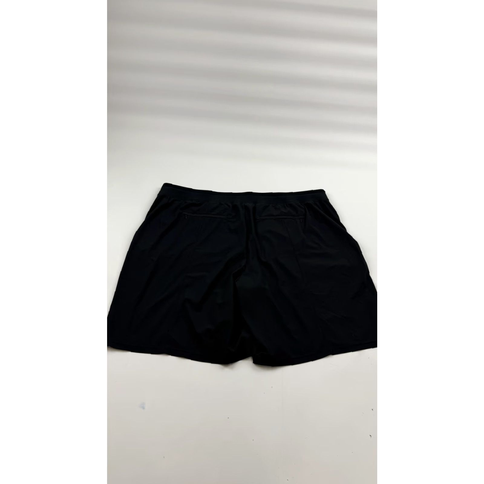 Athleta Athleta Shorts Womens 26 Black Cosmic Bermuda Pull On Stretch Zip Pockets Size 26" / US 2 / IT 38 - 7 Thumbnail