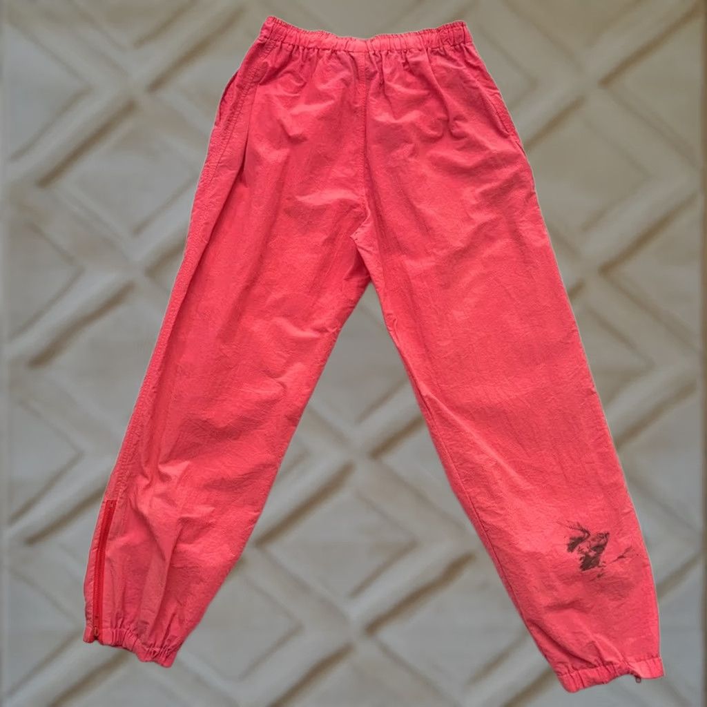 Converse VINTAGE Converse 90s Windbreaker Track Pants Men XL Pink Nylon Track Pants Mens 90s Converse Windbreaker Track Pants Size US 36 / EU 52 - 1 Thumbnail