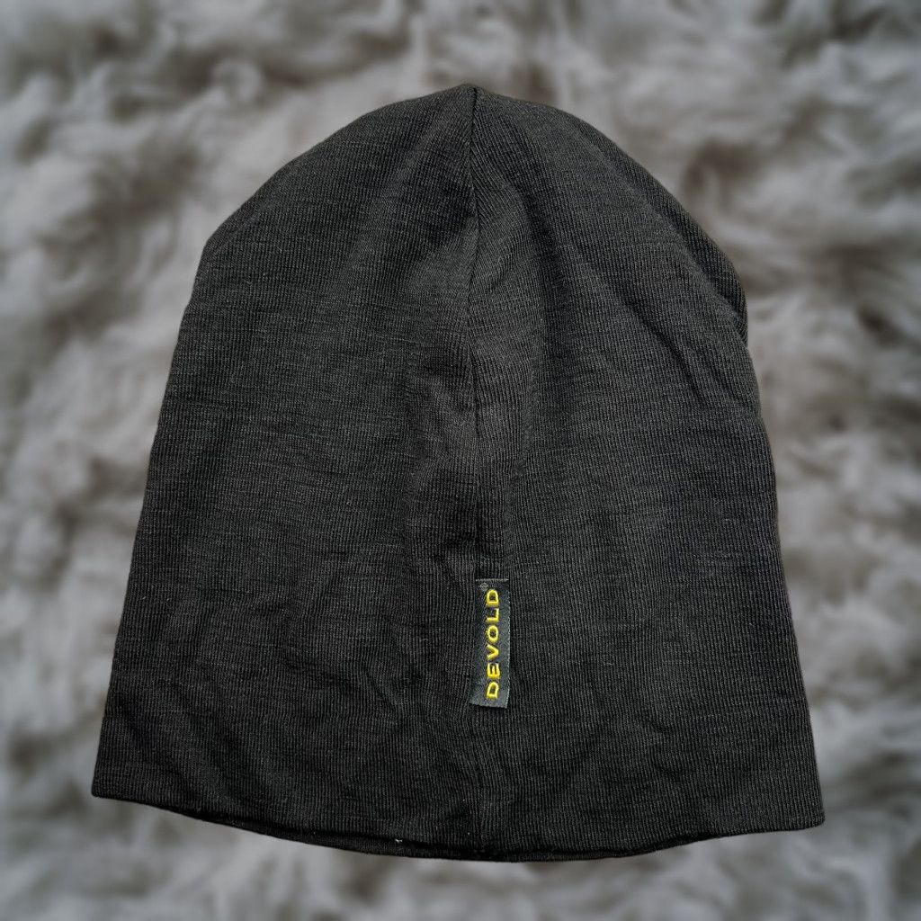 Vintage Devold Beanie Hat One Size 100% Merino Wool Black Thermal Lightweight Knit Wool Unisex Adults Adults Mens Womens Boys Girls Size ONE SIZE - 1 Thumbnail