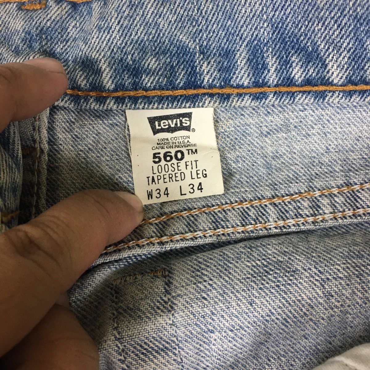 Levi's Vintage Clothing Vintage 90s Levi’s 560 Loose Fit Tapered Leg Size US 34 / EU 50 - 11 Thumbnail