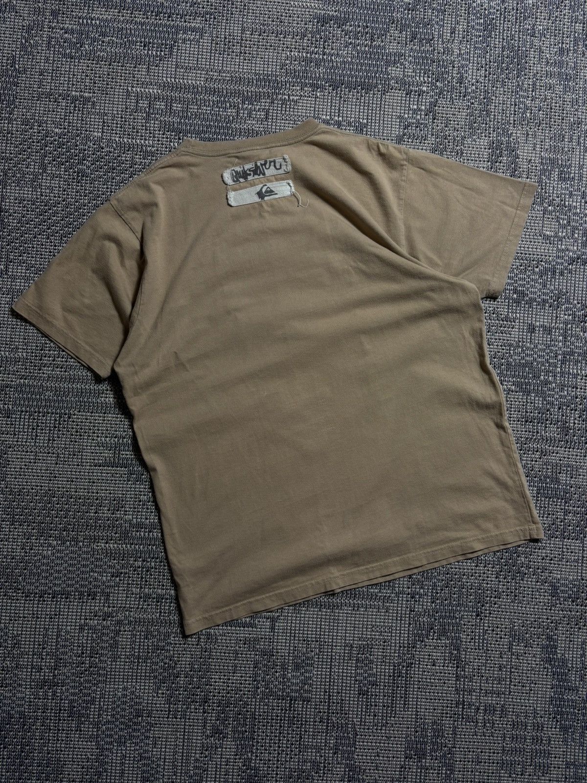 Quiksilver Quiksilver Vintage Surfing True Patch Work T-Shirt Size US L / EU 52-54 / 3 - 7 Thumbnail