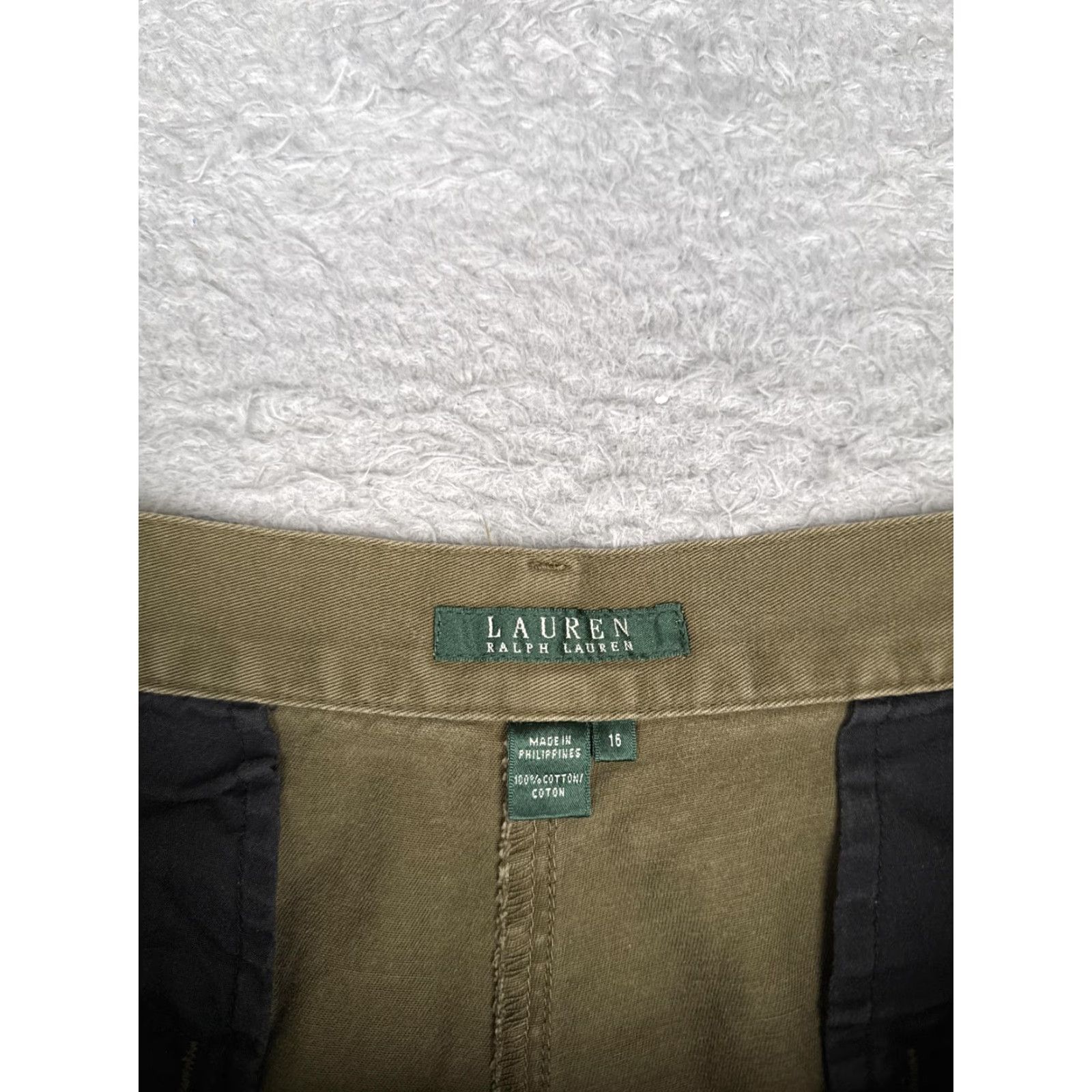 Ralph Lauren VINTAGE Lauren Ralph Lauren Shorts Womens 16 Green Khaki Chino Cotton Walking Casual Shirt Mens Girls? Size 38" / US 16 / IT 52 - 7 Thumbnail