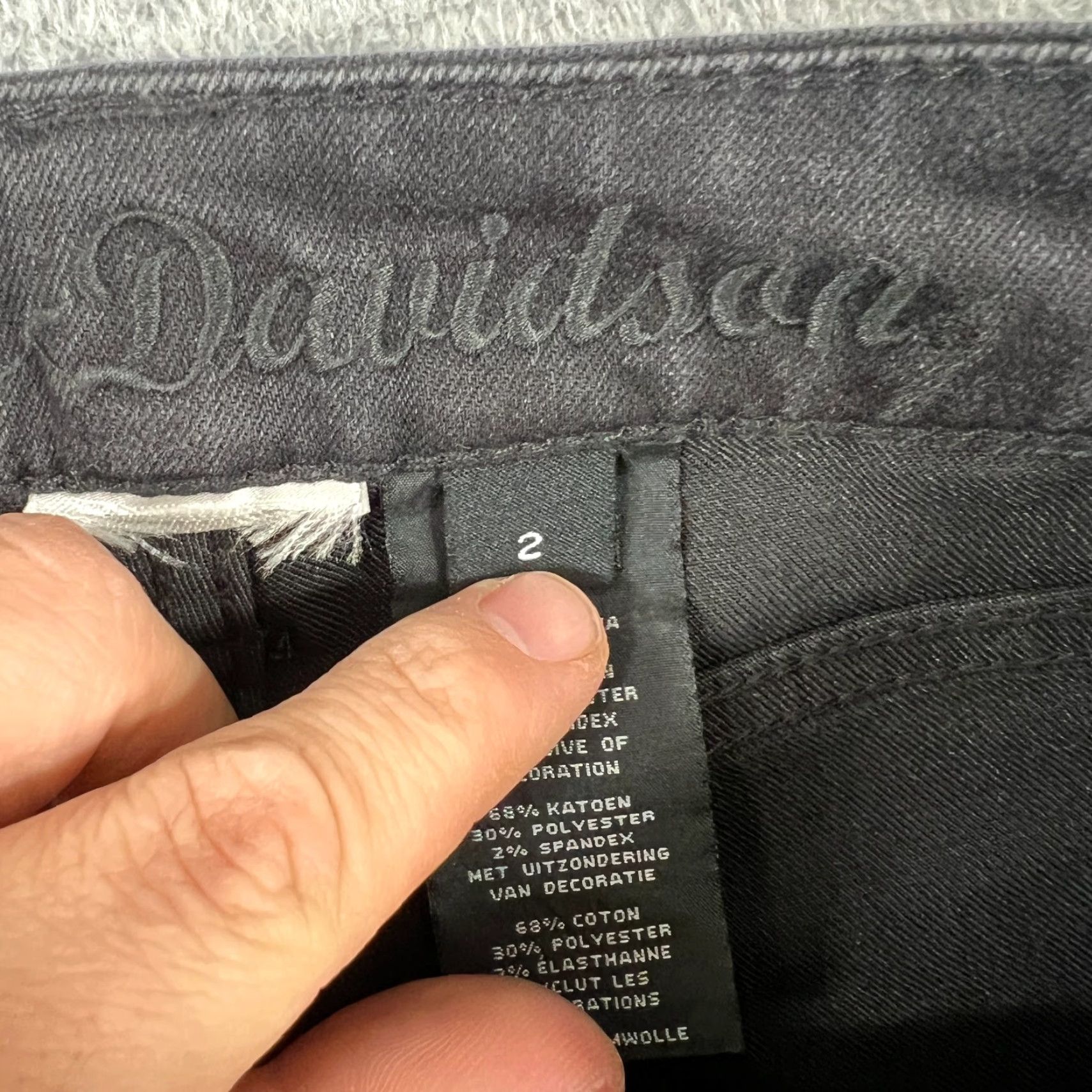 Harley Davidson Harley-Davidson Womens Jeans Skinny Fit Black 2 Pocket Zipper Button Logo 5-Pocket Denim Cotton Blend Inseam 30 Regular Slim Leg Casual Mens? Women? Size 26" / US 2 / IT 38 - 7 Thumbnail