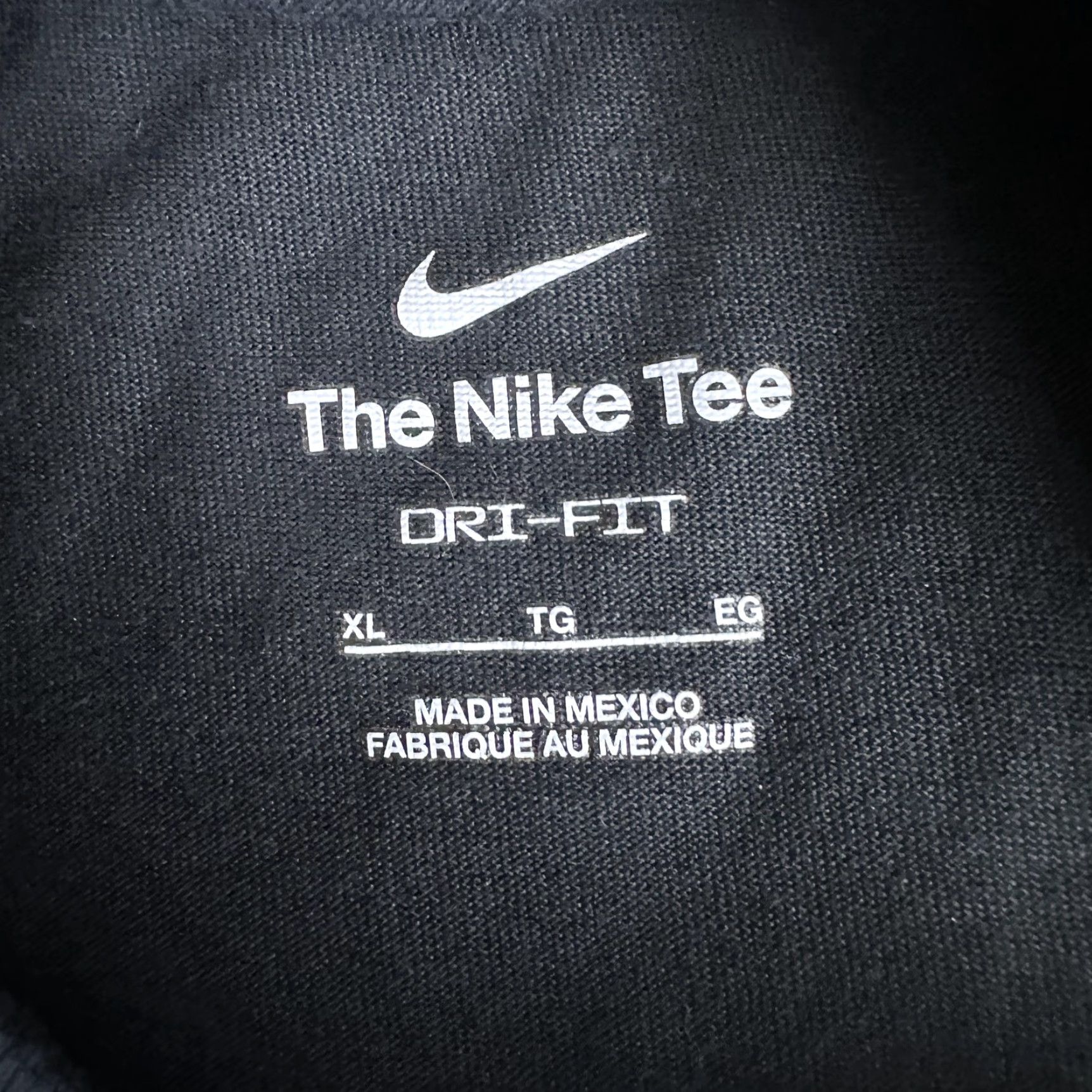Nike Nike Shirt Womens XL Black Dri-FIT Weight Lifting Swoosh Graphic Athletic Tee Size XL / US 12-14 / IT 48-50 - 4 Thumbnail