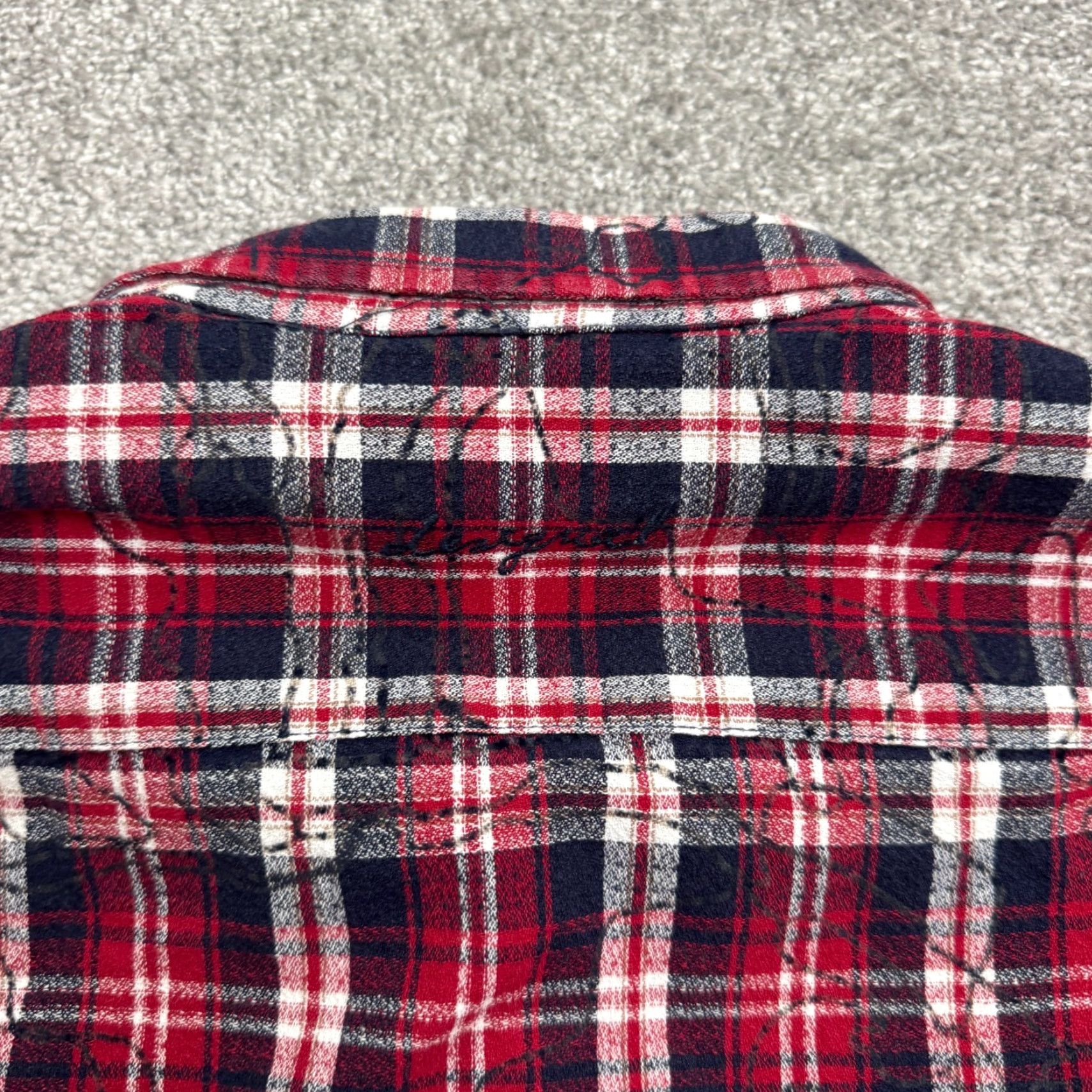 Desigual DESIGUAL Button-Down Shirt Mens L Red Plaid Flannel Embroidered Denim Trim Casual Everyday Comfort Shirt Size US L / EU 52-54 / 3 - 6 Thumbnail