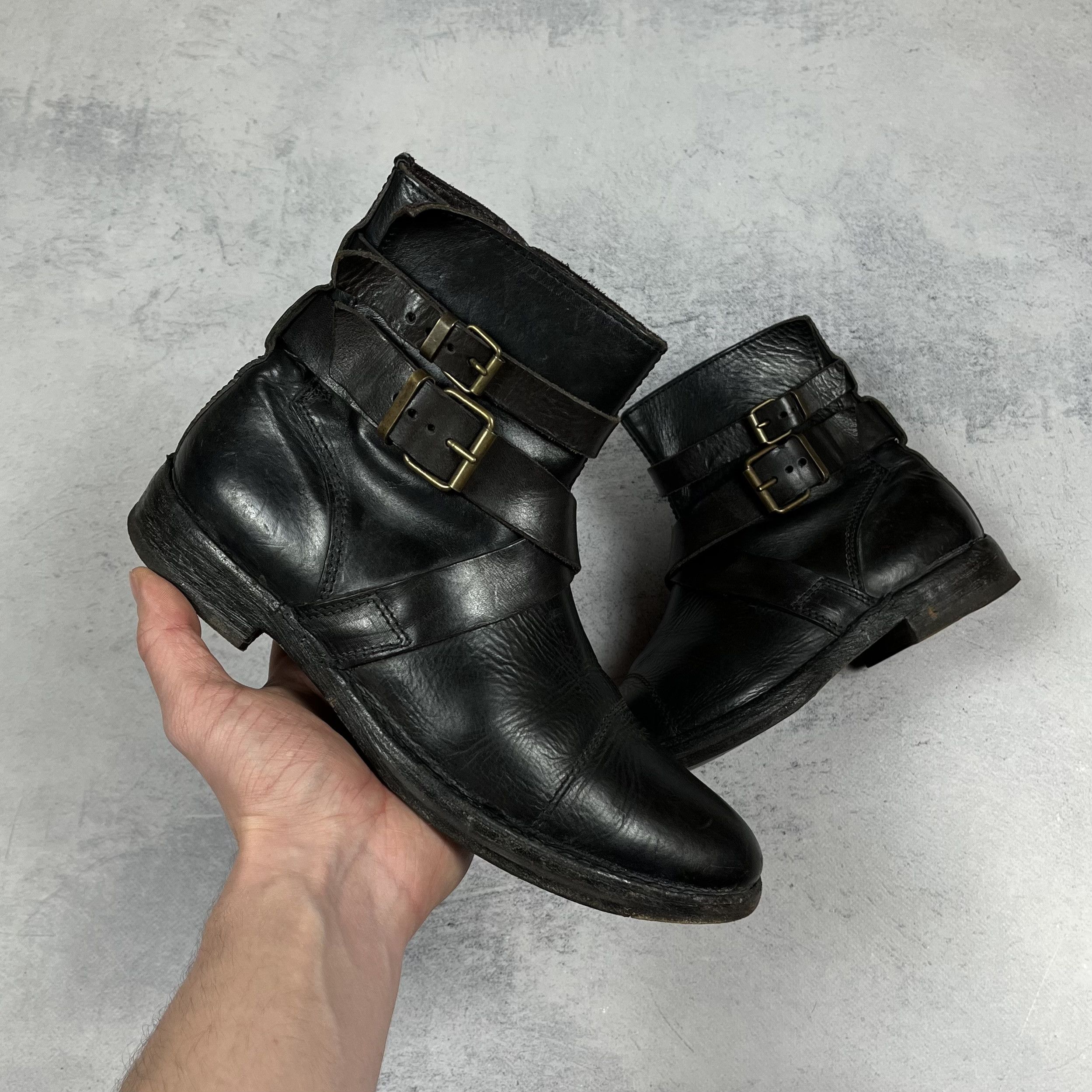 Ladies MoMA Avant-Garde Black Leather Chelsea Boots
