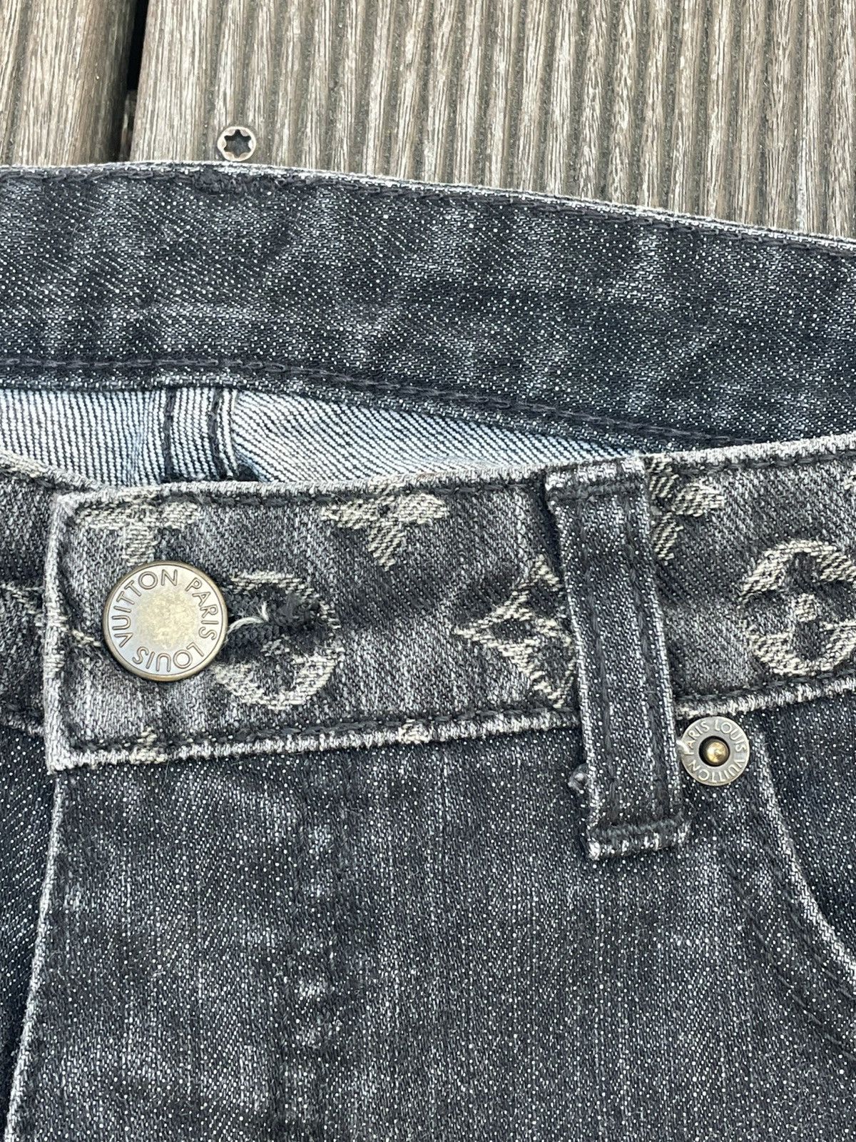 Louis Vuitton Louis Vuitton LV pants vintage logo jean pants monogram Size 26" / US 2 / IT 38 - 6 Thumbnail