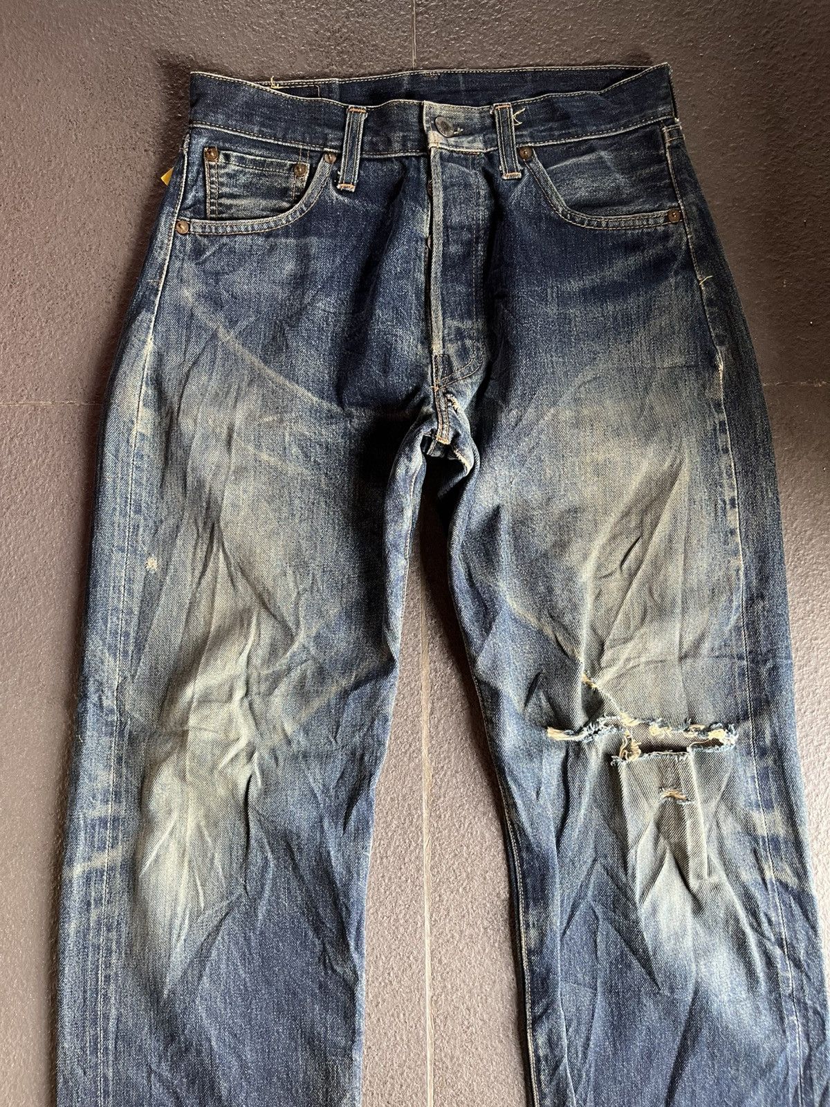 Levi's Vtg Big E 501 Levi’s Selvedge V-Stitch Distressed Late 90’s Size US 28 / EU 44 - 3 Thumbnail