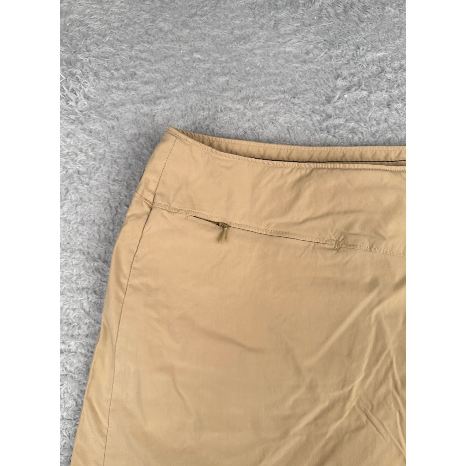 Patagonia Patagonia Beig e Skort Women 6 Nylon Shell Hiking Activewear Casual 28x17.5 Pocket Adjustable? Size 28" / US 6 / IT 42 - 4 Thumbnail