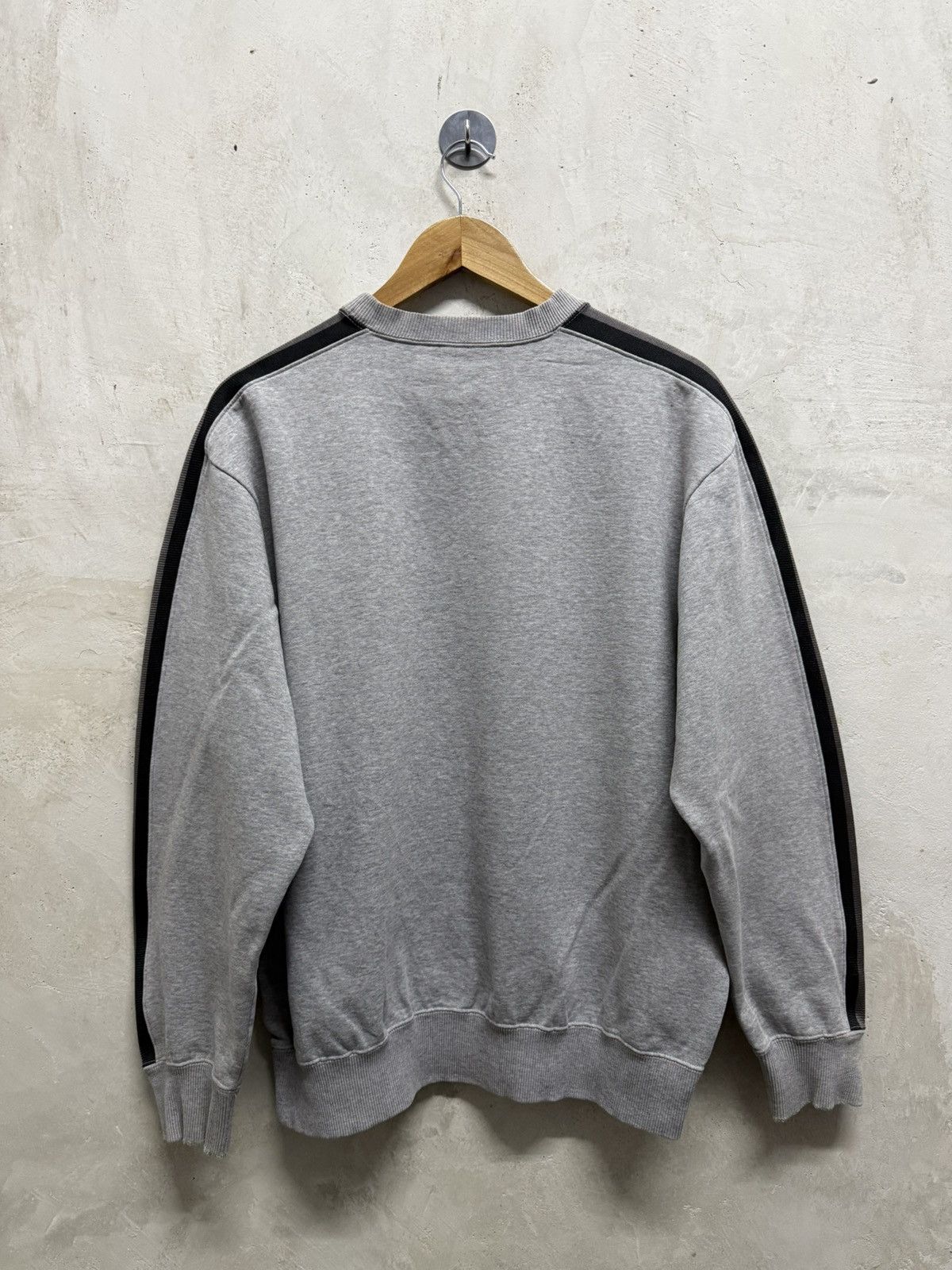 Adidas 2000s Adidas 3 Stripe Crewneck Size US M / EU 48-50 / 2 - 3 Thumbnail